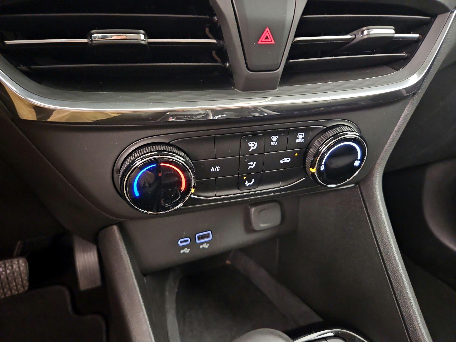 Thumbnail: 2025 Buick Encore GX - 16