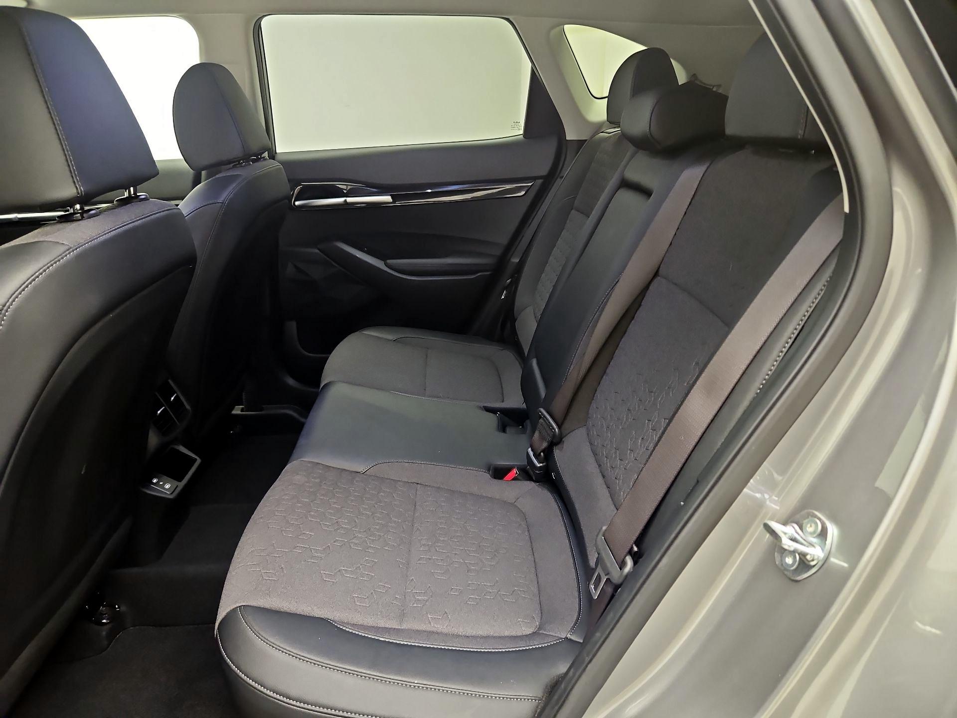 Thumbnail: 2025 Kia Seltos - 20