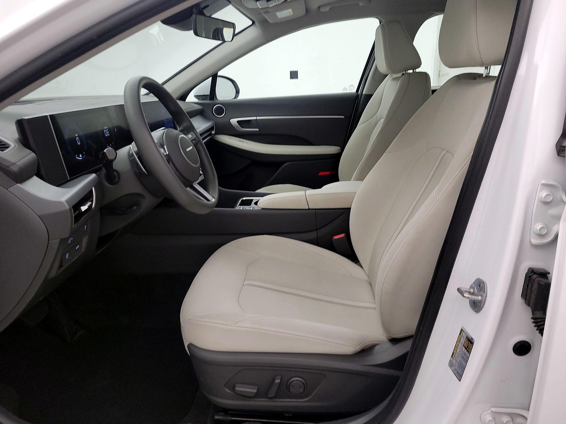 Thumbnail: 2025 Hyundai Sonata - 11