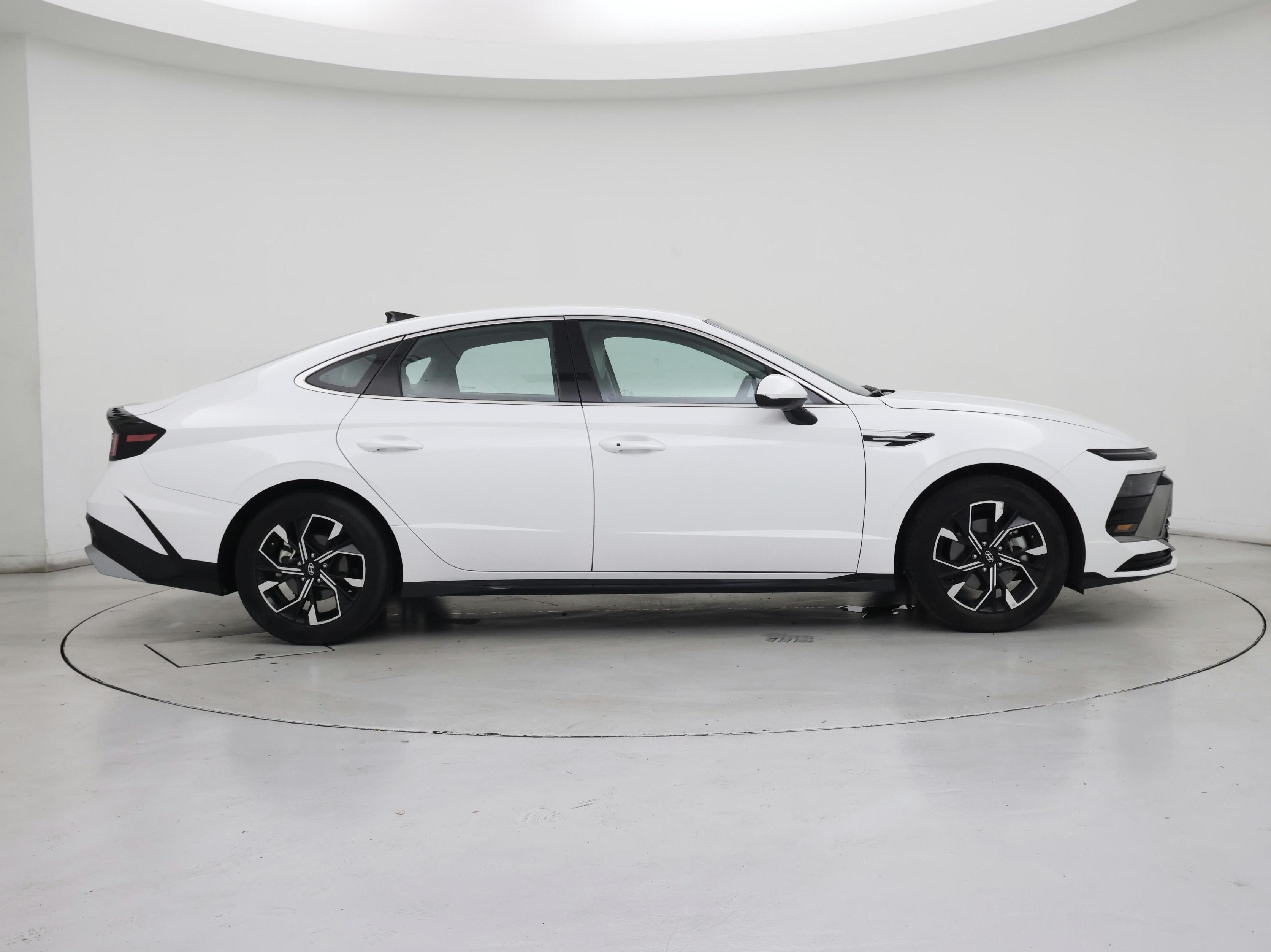 Thumbnail: 2025 Hyundai Sonata - 7