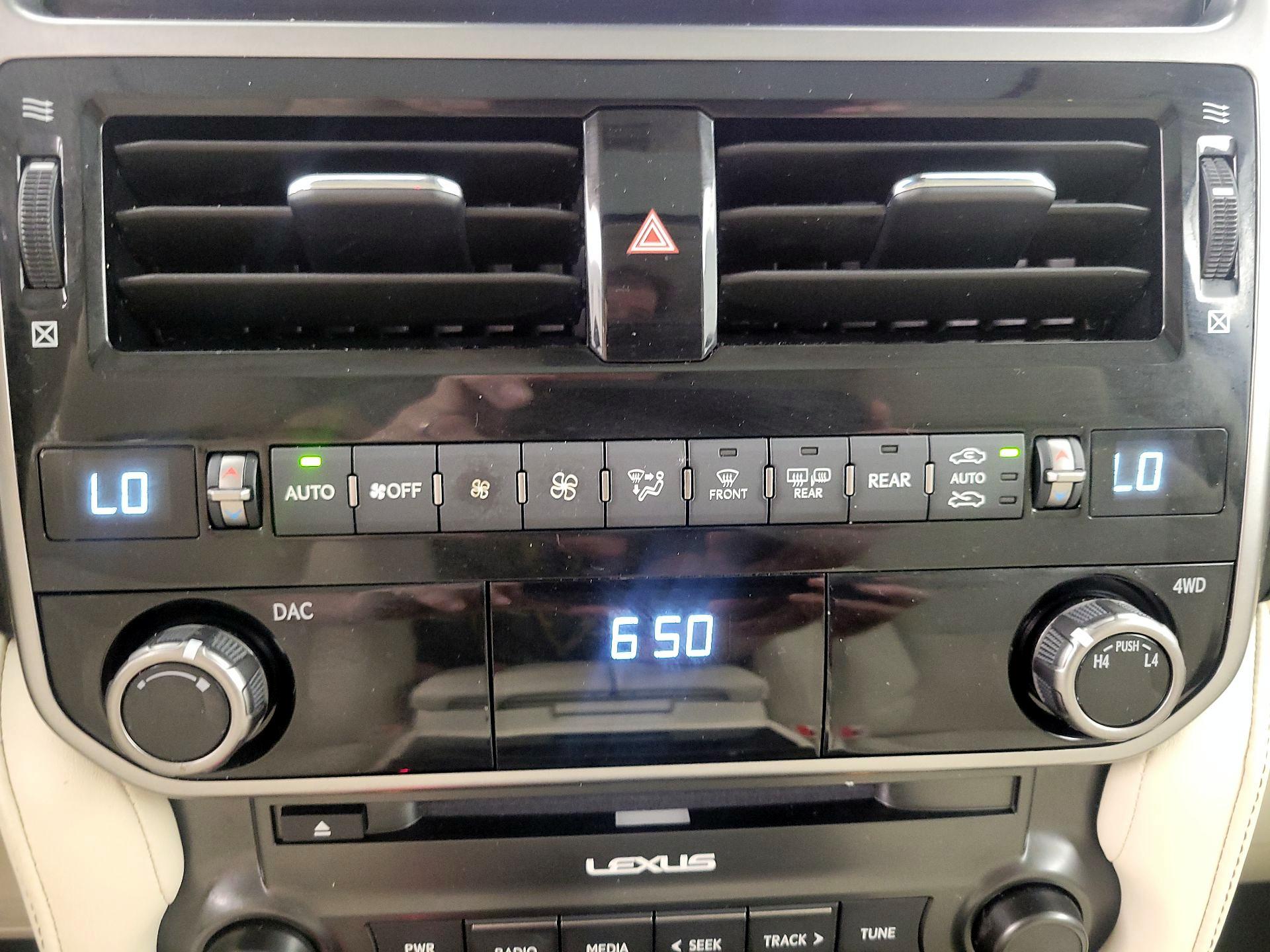 Thumbnail: 2022 Lexus GX - 17