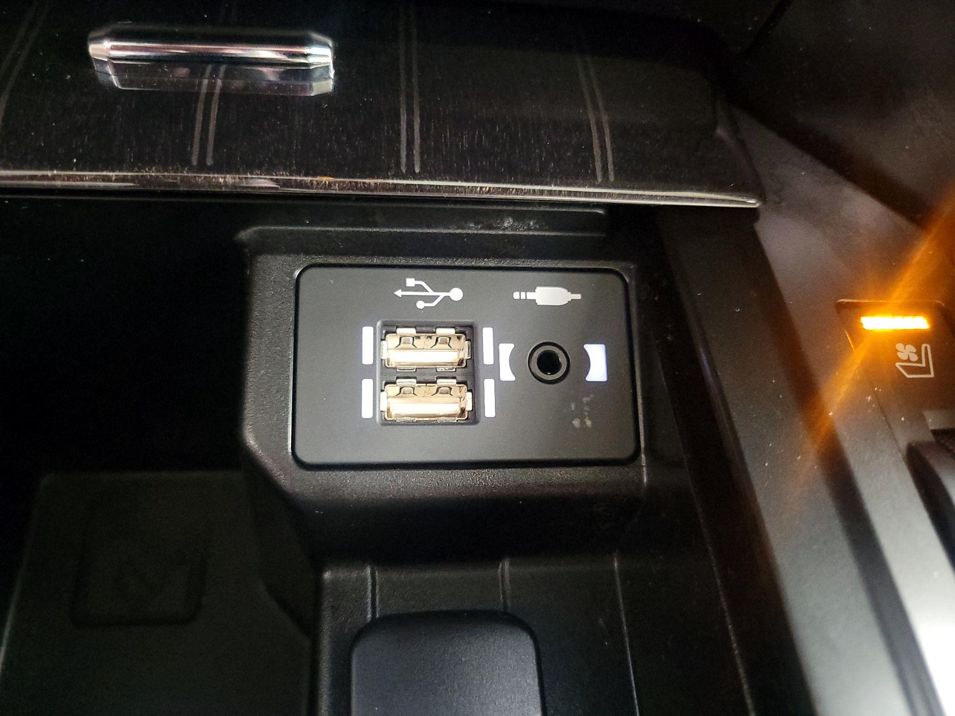 Thumbnail: 2022 Lexus GX - 19