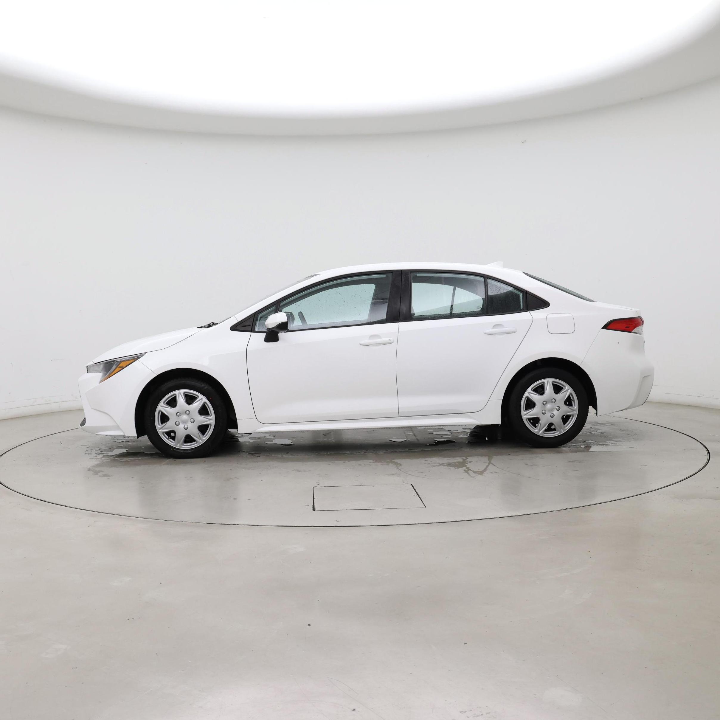 Thumbnail: 2022 Toyota Corolla - 3