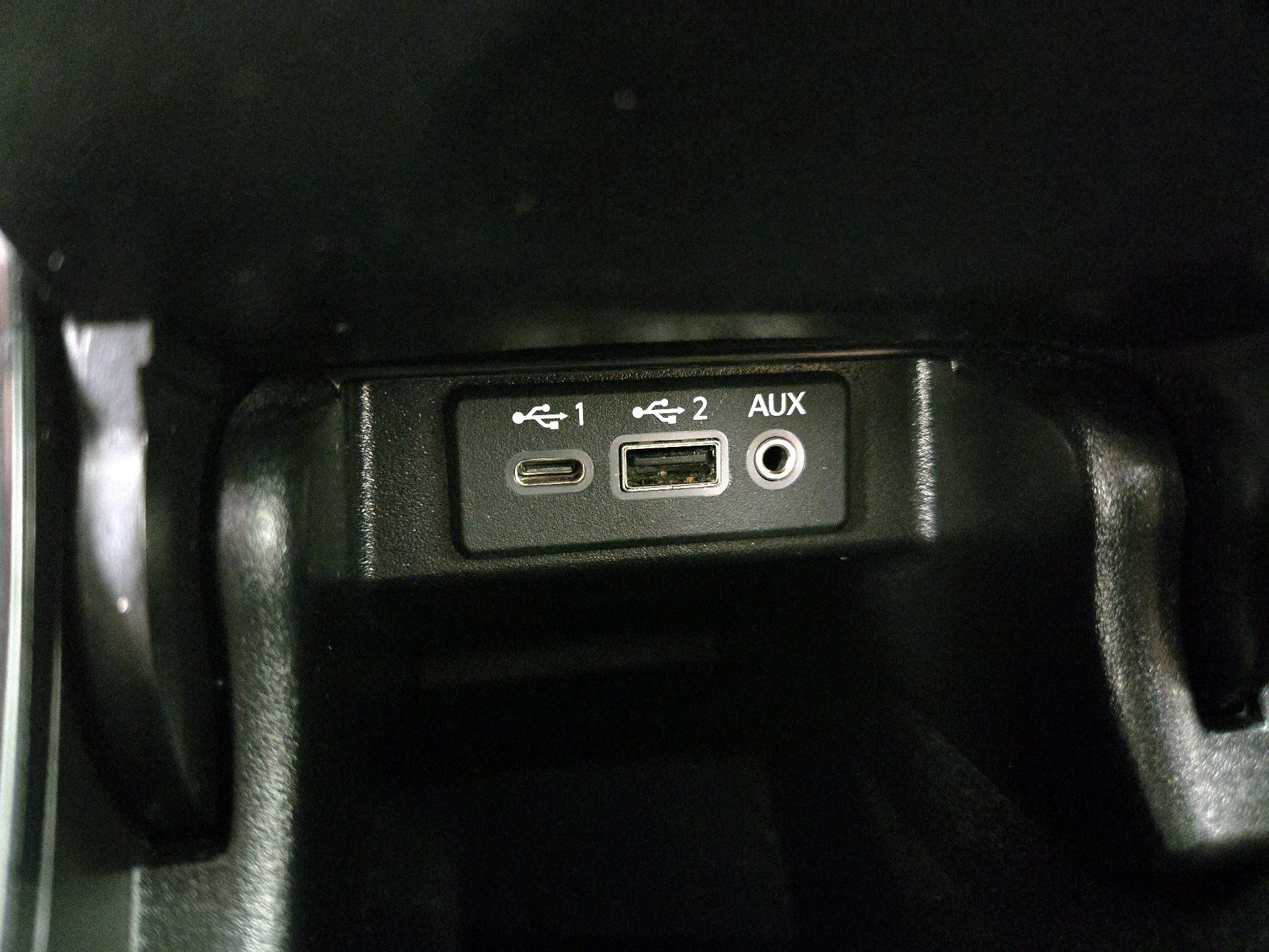 Thumbnail: 2020 Nissan Maxima - 19