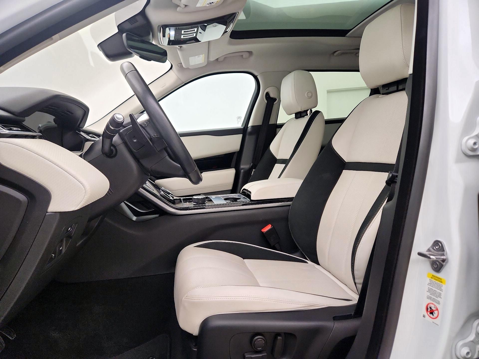 Thumbnail: 2020 Land Rover Range Rover Velar - 11