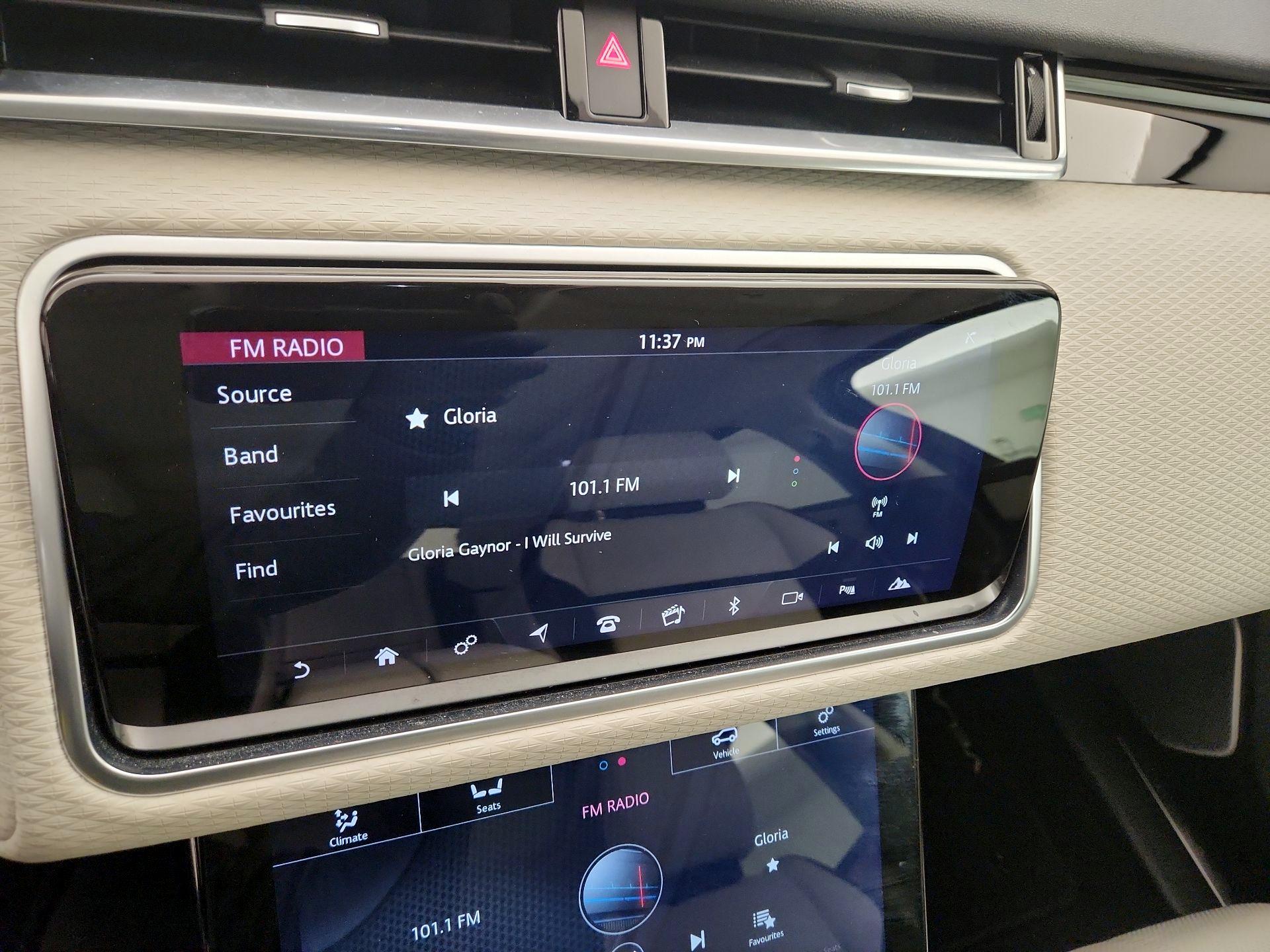 Thumbnail: 2020 Land Rover Range Rover Velar - 15