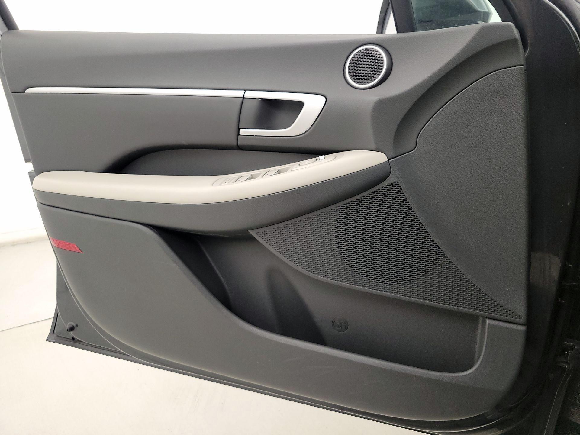 Thumbnail: 2025 Hyundai Sonata - 12