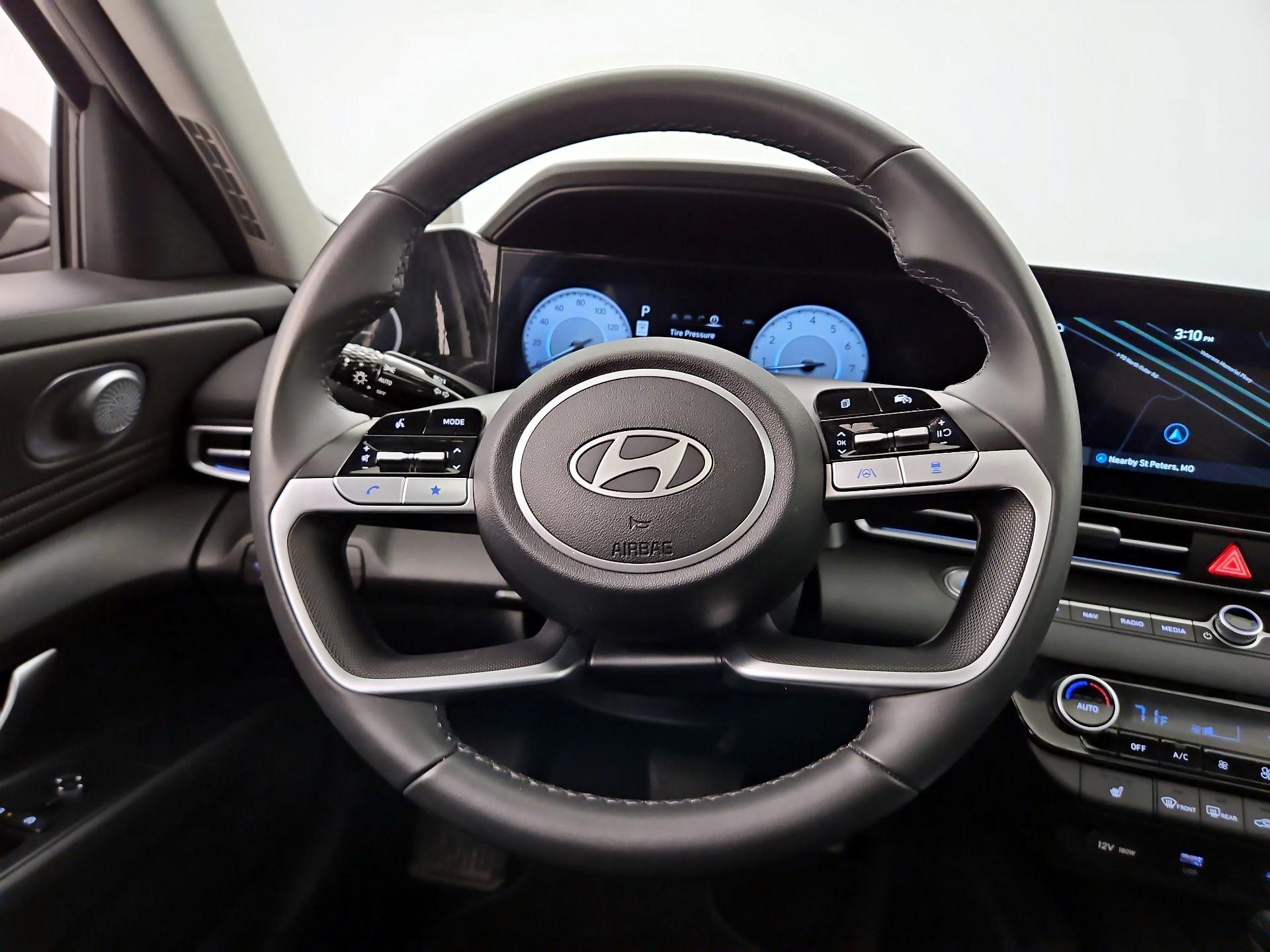 Thumbnail: 2025 Hyundai Elantra - 10