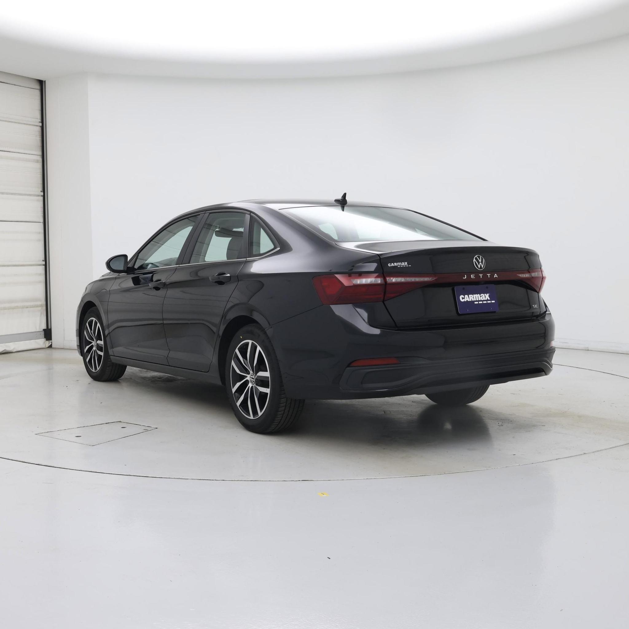 Thumbnail: 2025 Volkswagen Jetta - 2