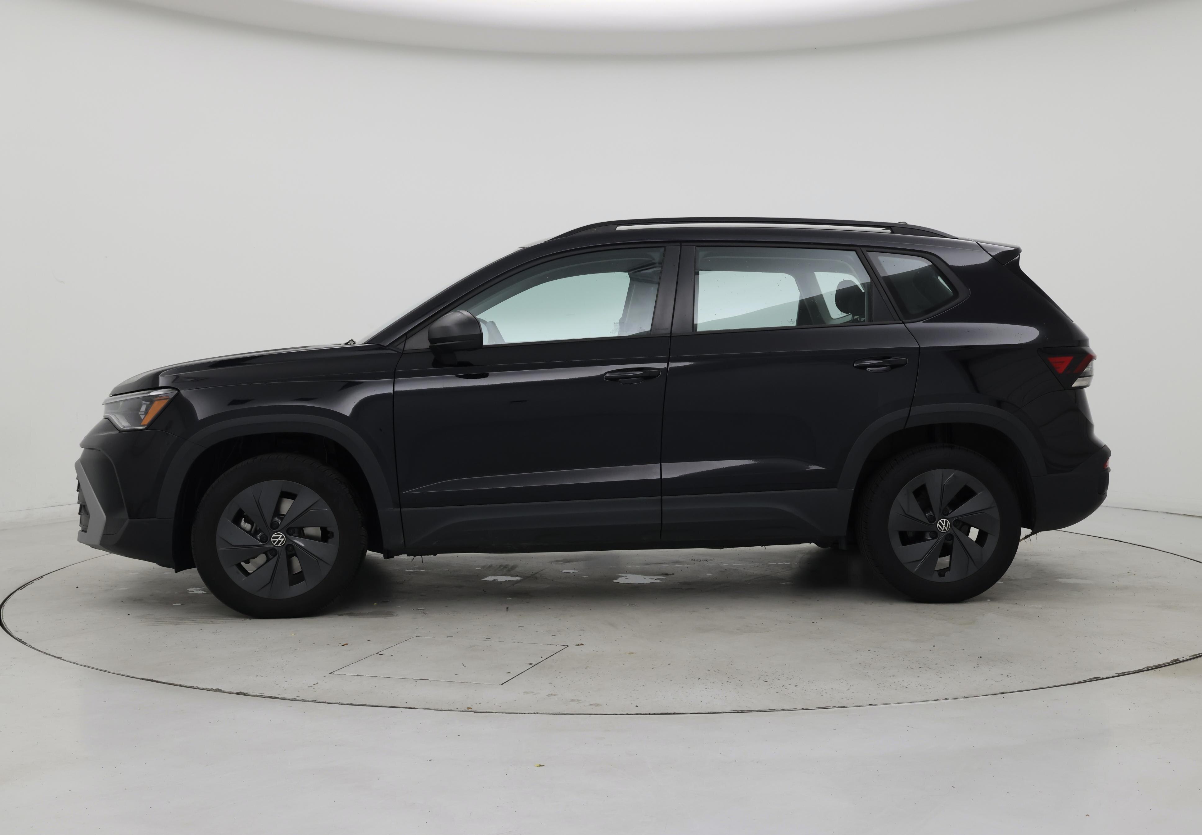 Thumbnail: 2025 Volkswagen Taos - 3