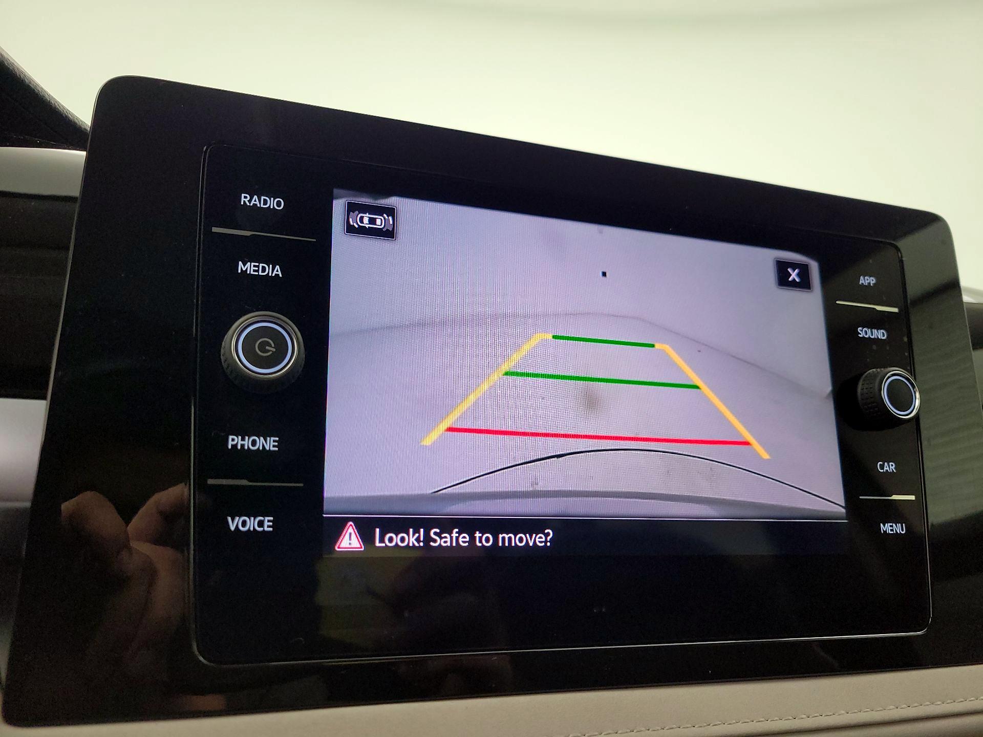 Thumbnail: 2025 Volkswagen Taos - 14