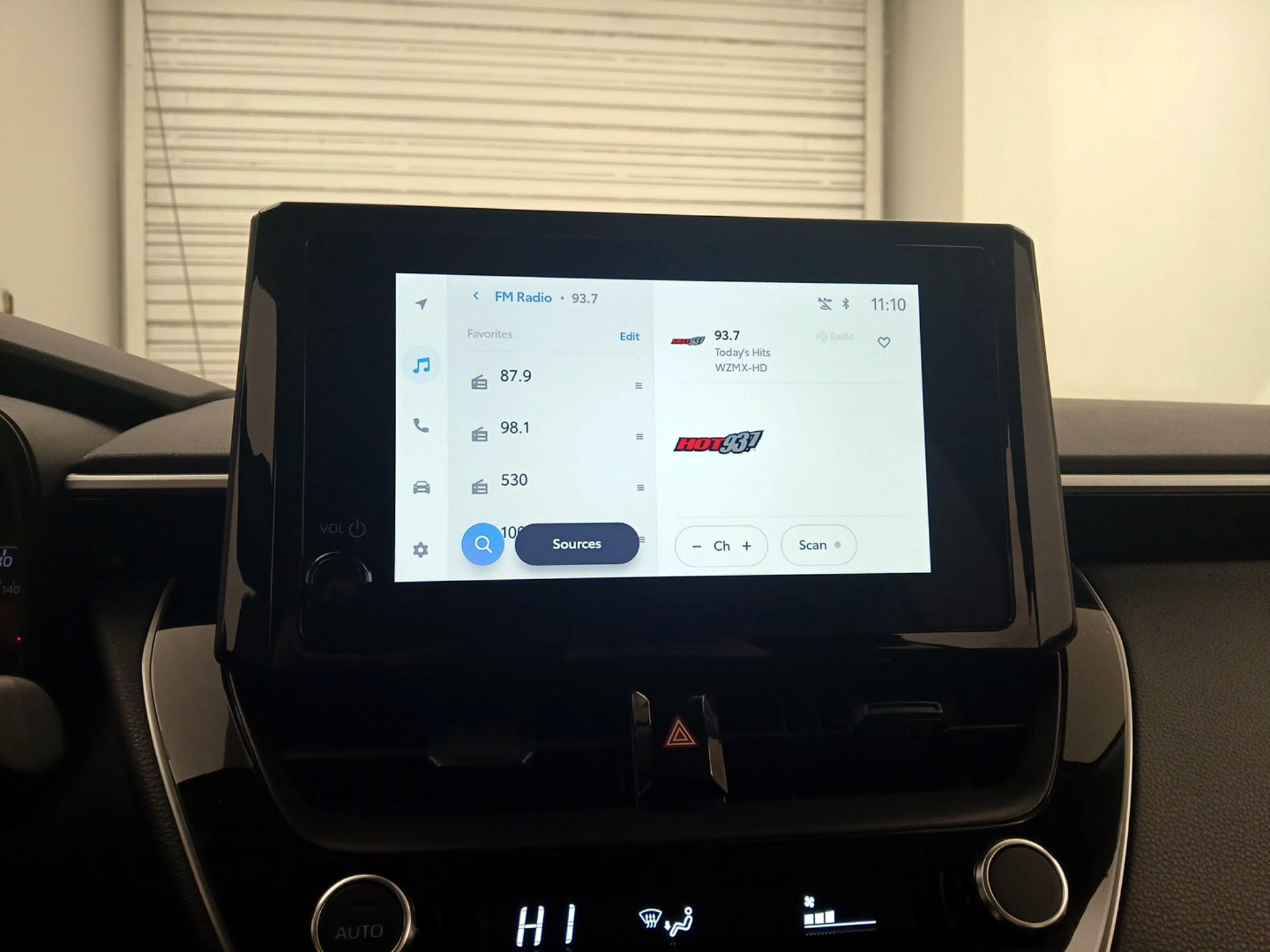 Thumbnail: 2025 Toyota Corolla - 14