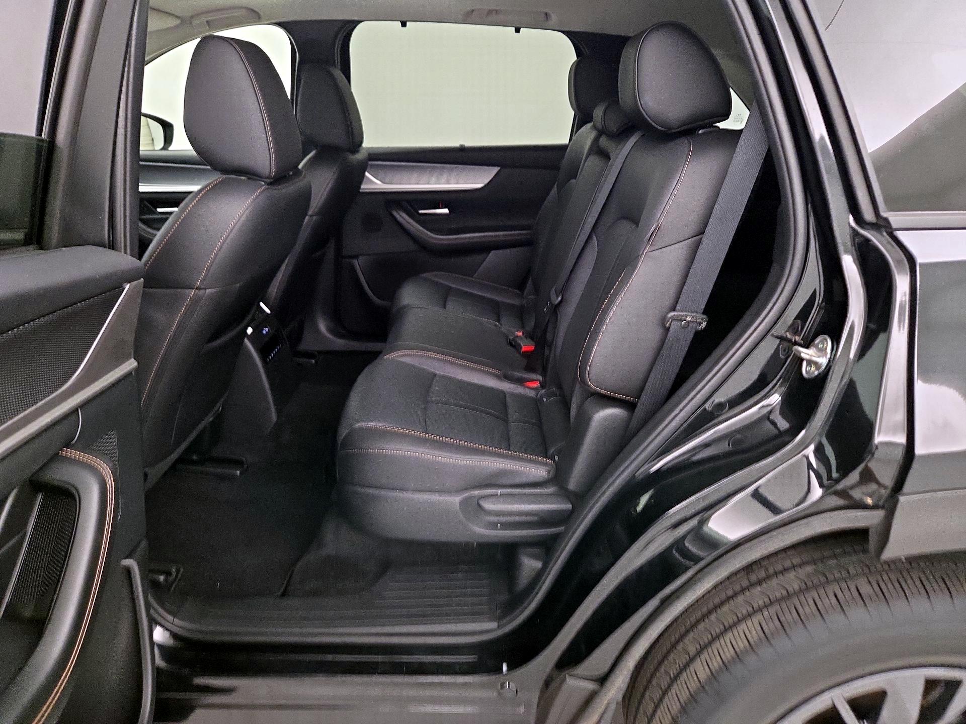 Thumbnail: 2025 Mazda CX-70 - 18