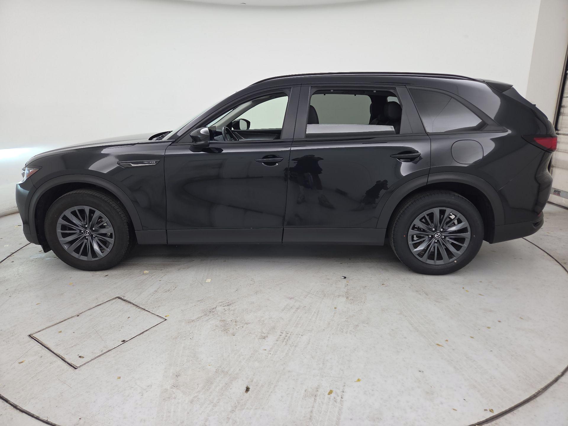 Thumbnail: 2025 Mazda CX-70 - 4