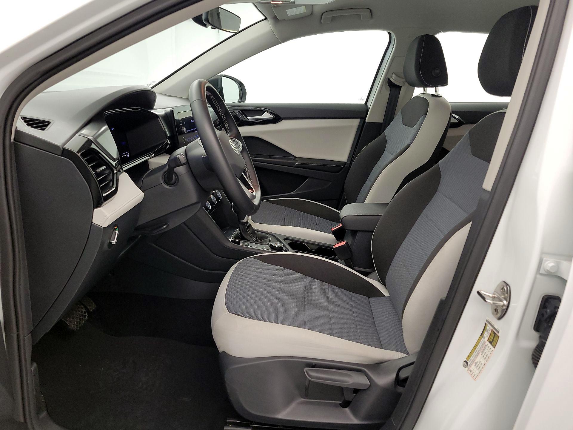 Thumbnail: 2025 Volkswagen Taos - 11