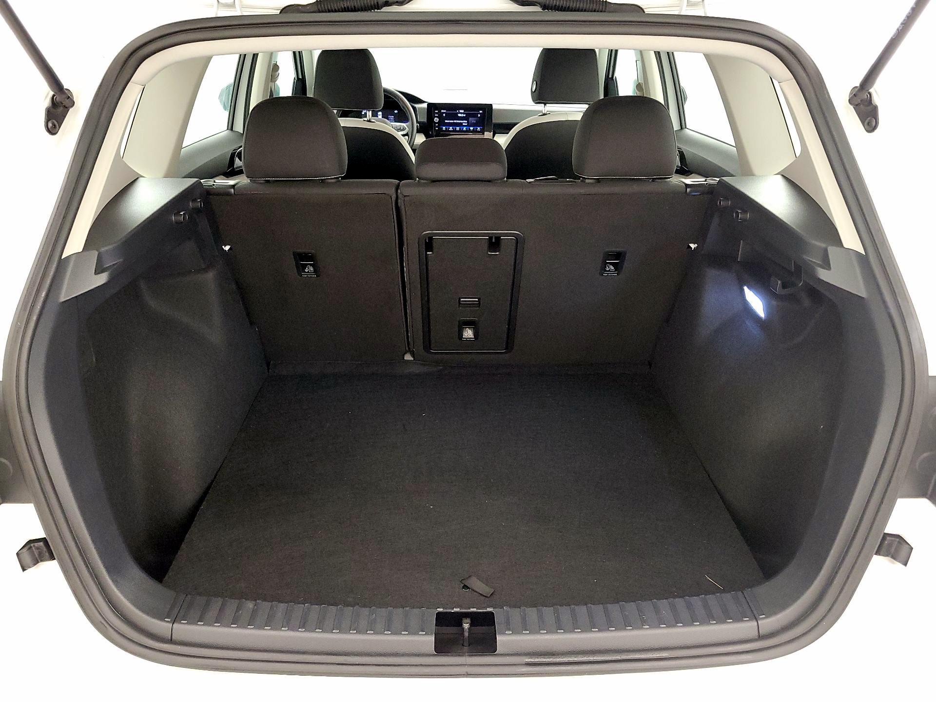 Thumbnail: 2025 Volkswagen Taos - 20