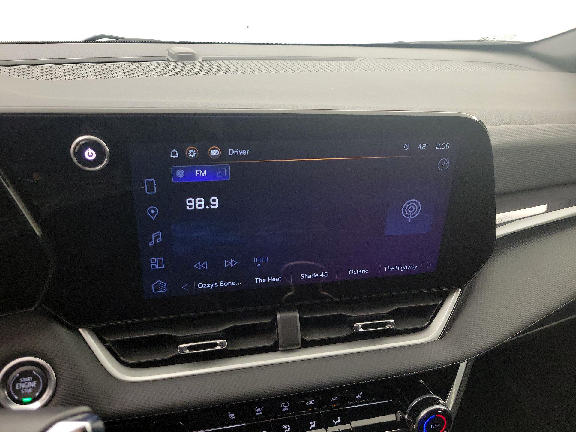 Thumbnail: 2025 Chevrolet Equinox - 16