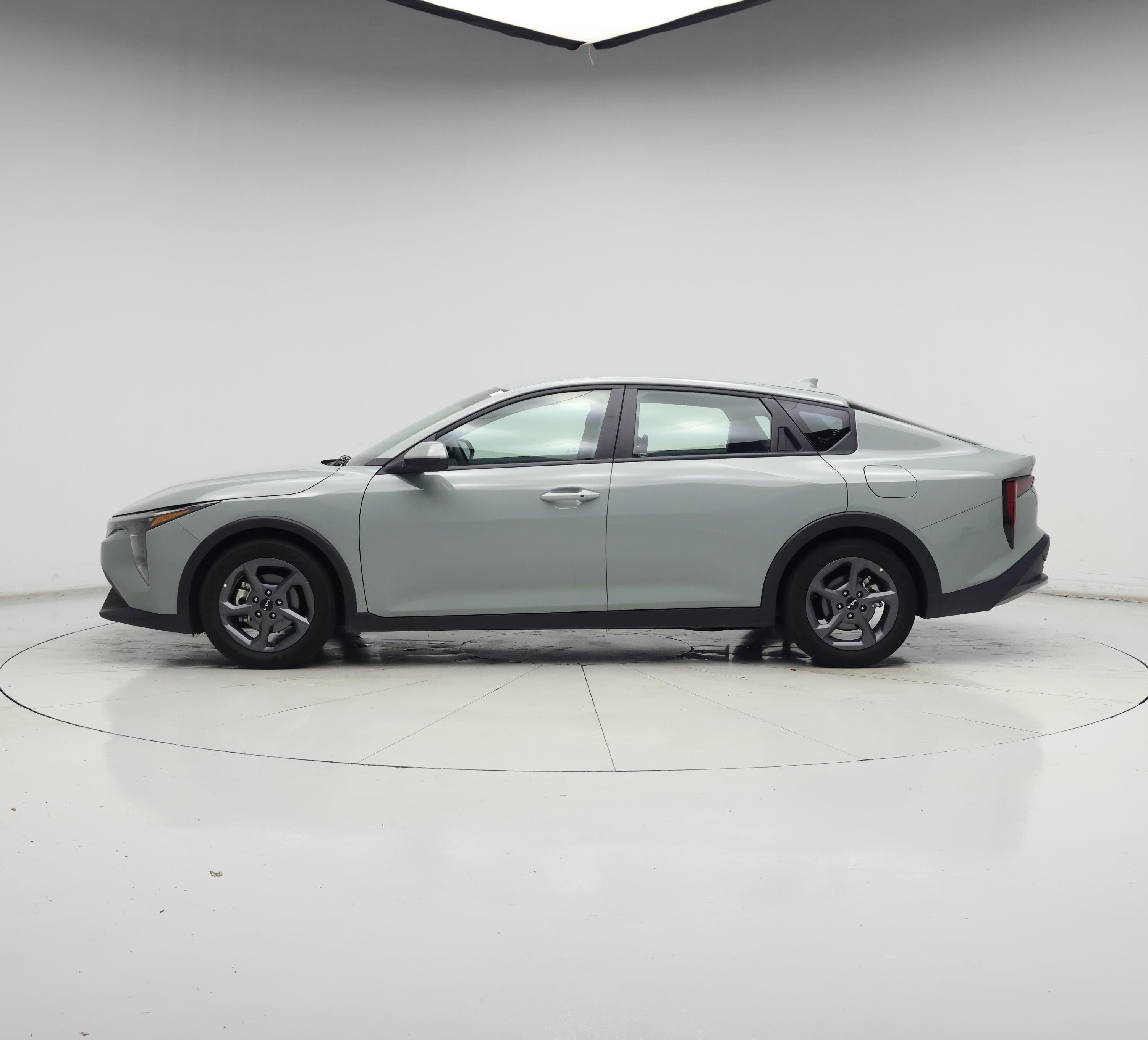 Thumbnail: 2025 Kia K4 - 3