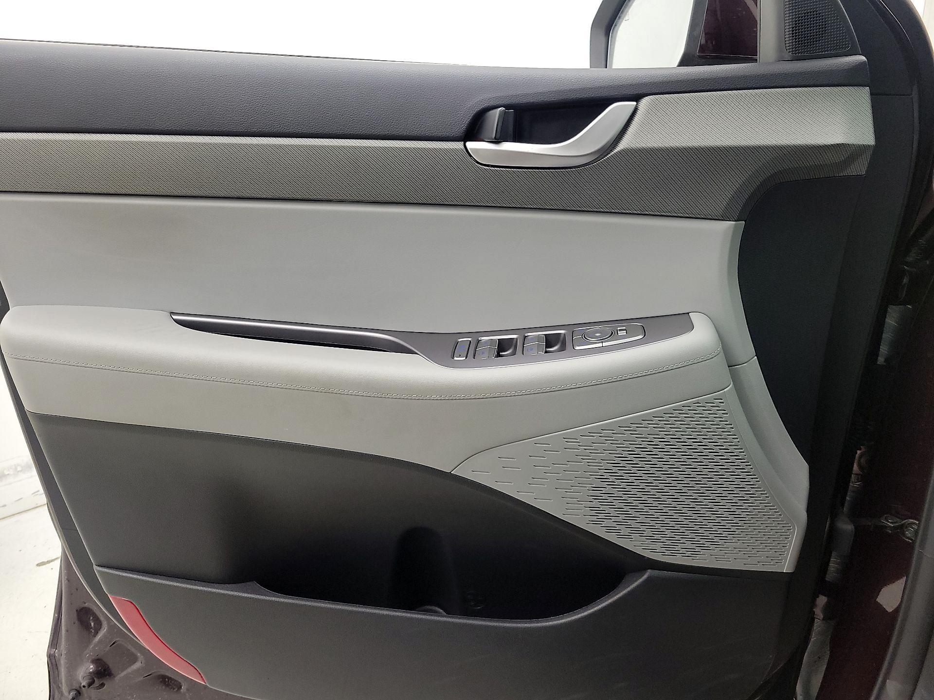 Thumbnail: 2025 Hyundai Palisade - 12