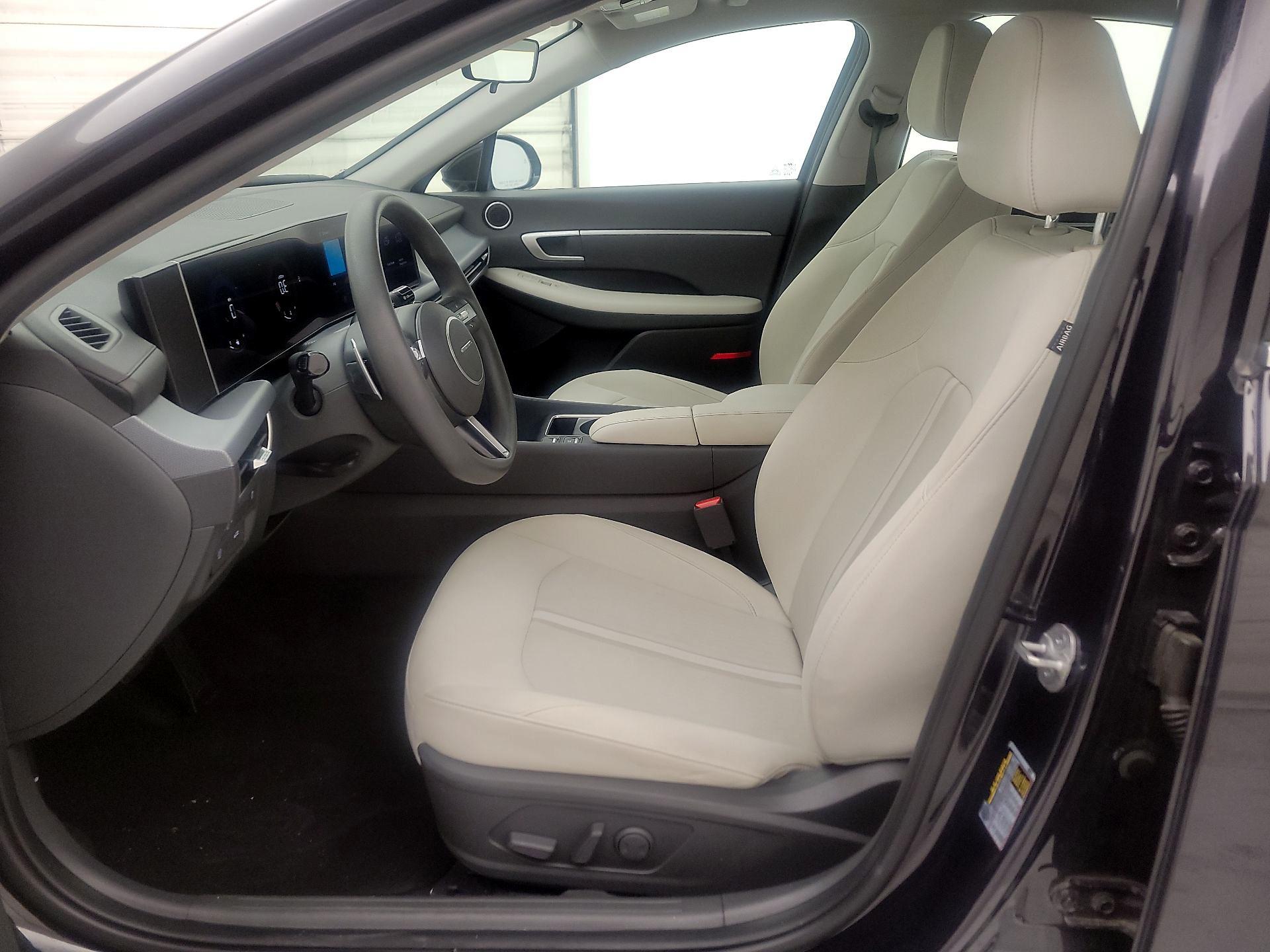 Thumbnail: 2025 Hyundai Sonata - 11