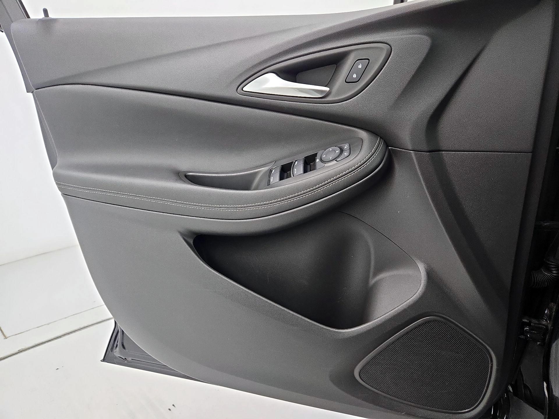 Thumbnail: 2025 Buick Encore GX - 12