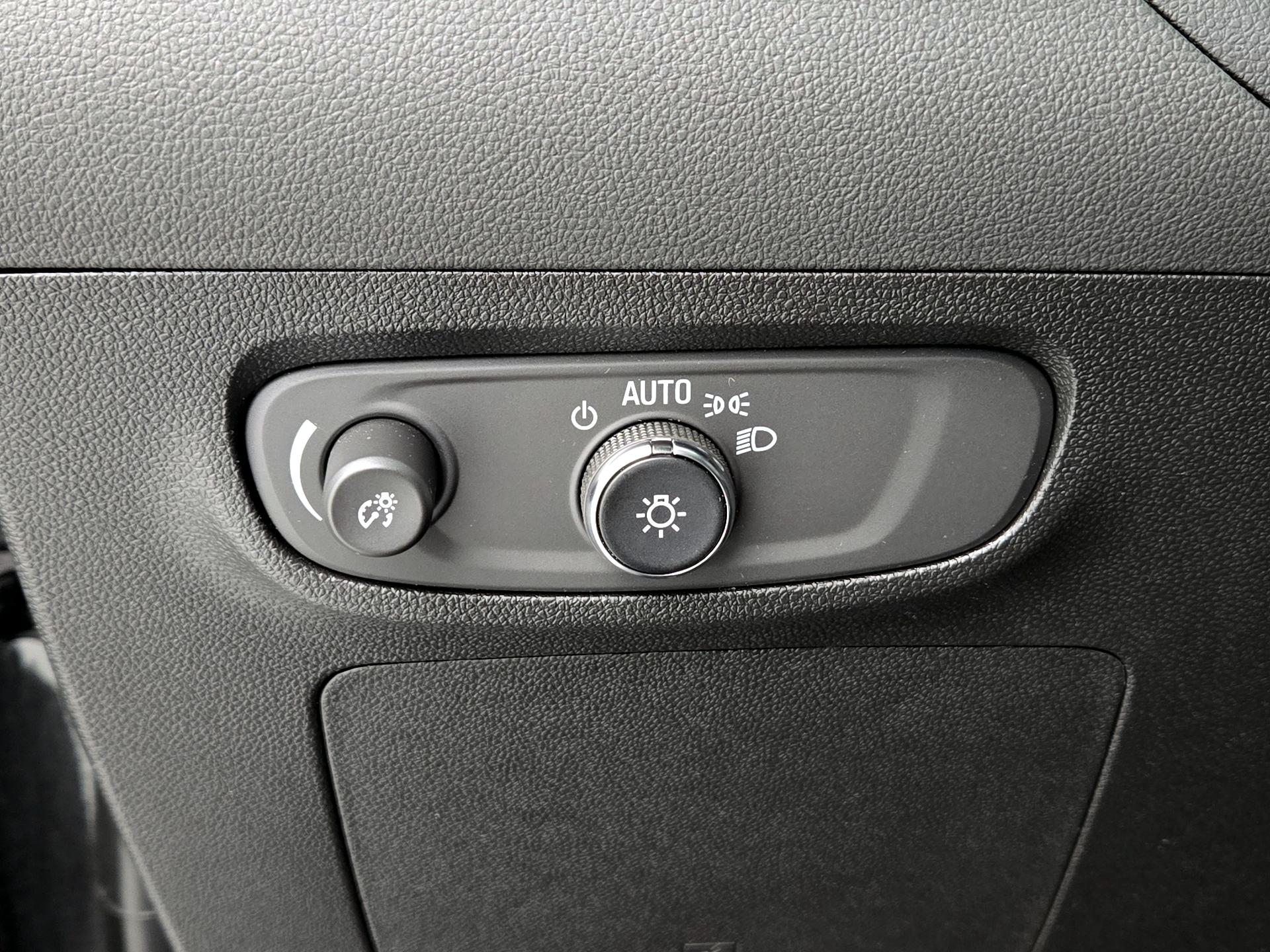 Thumbnail: 2025 Buick Encore GX - 13