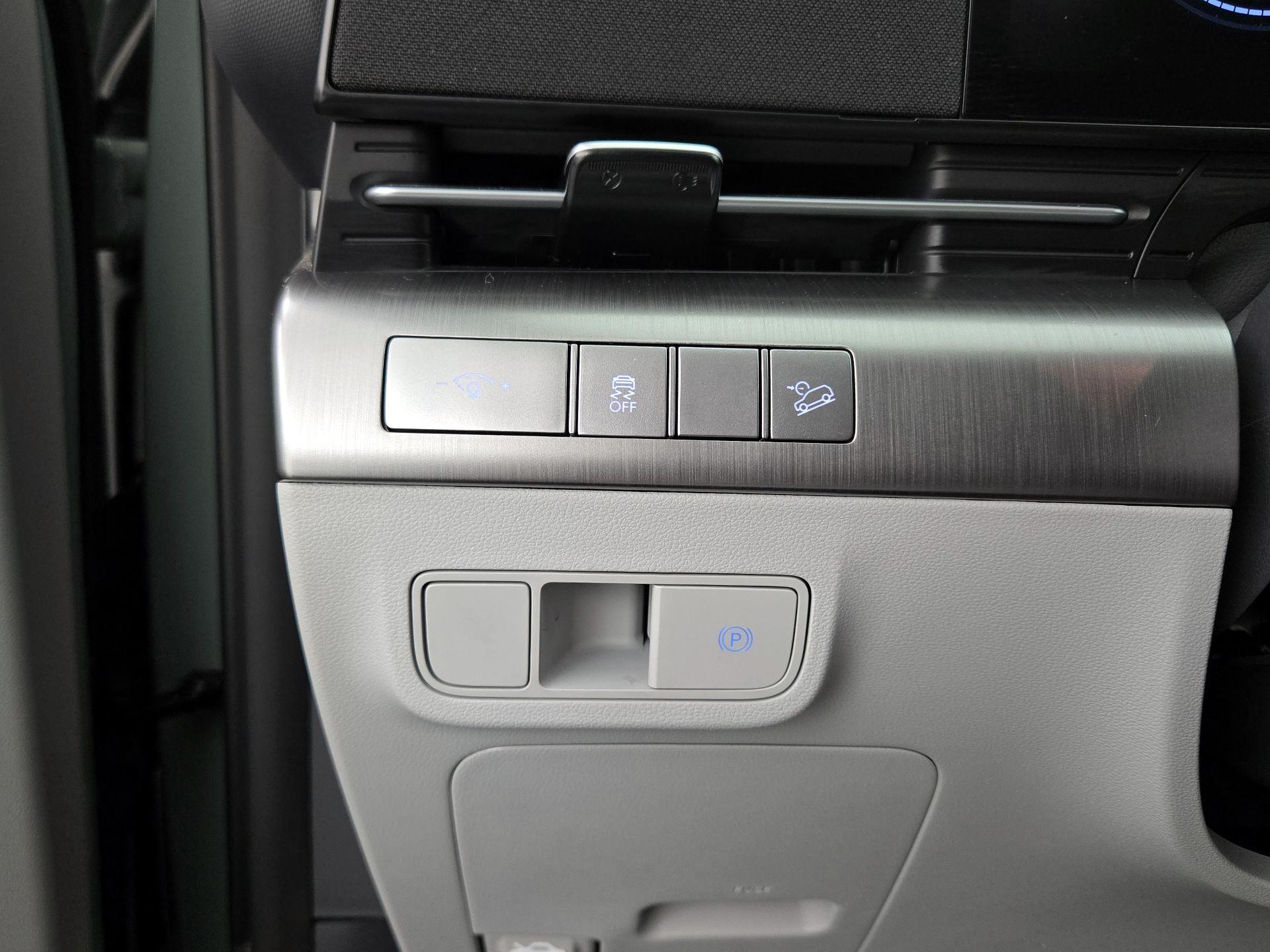 Thumbnail: 2025 Hyundai Kona - 13