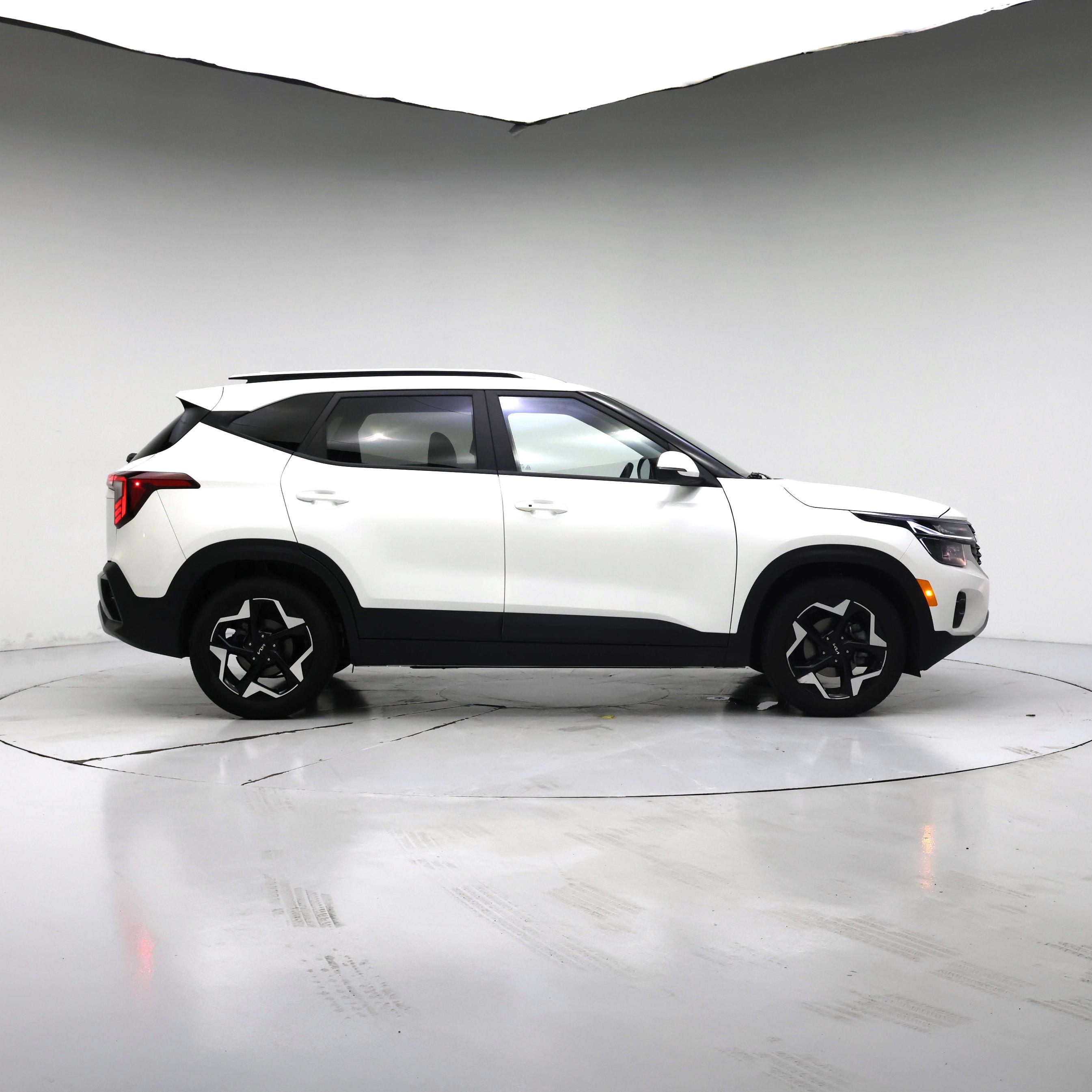 Thumbnail: 2025 Kia Seltos - 7