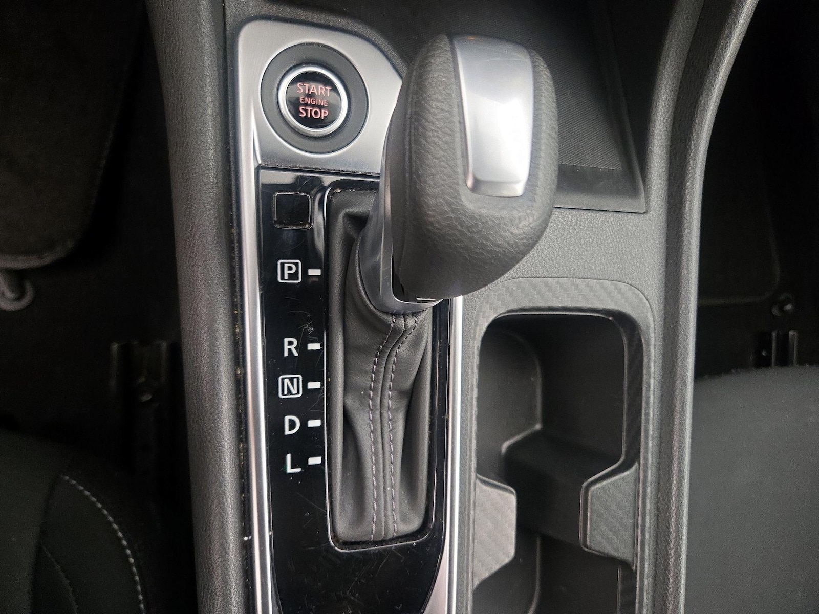 2025 Nissan Sentra SV - Photo 18