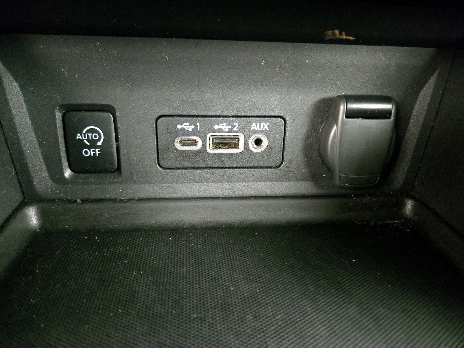 2025 Nissan Sentra SV - Photo 19