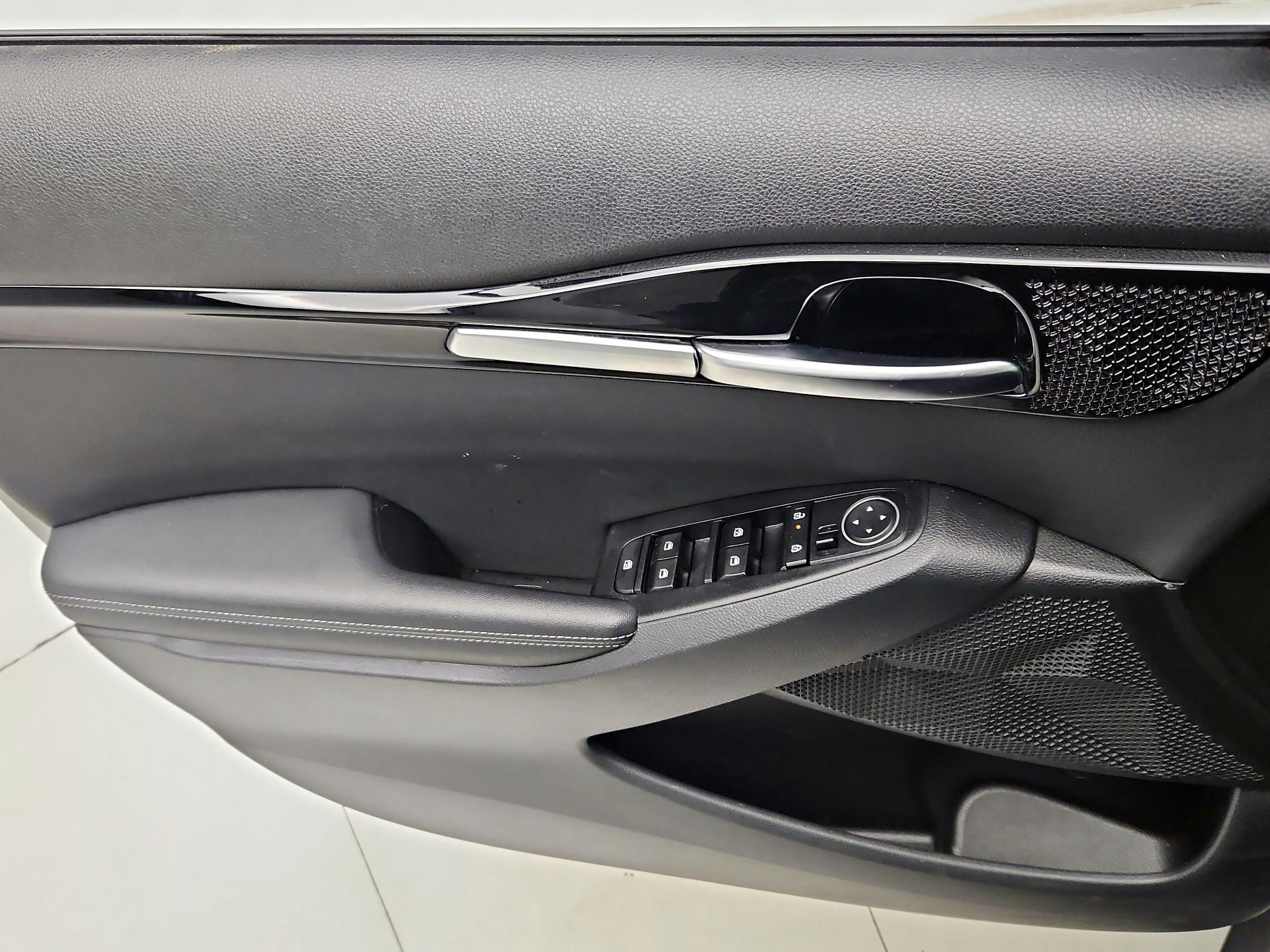 Thumbnail: 2025 Kia Seltos - 12