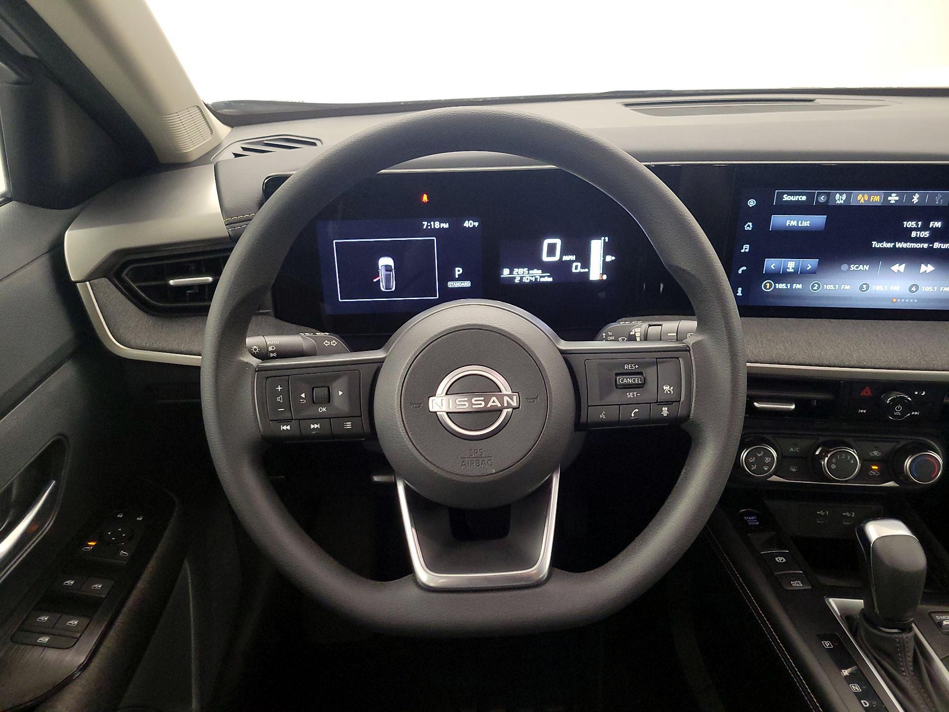 Thumbnail: 2025 Nissan Kicks - 10