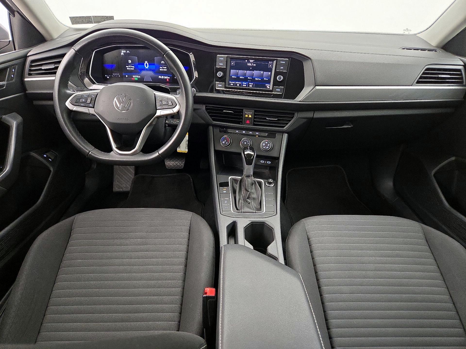 Thumbnail: 2024 Volkswagen Jetta - 9