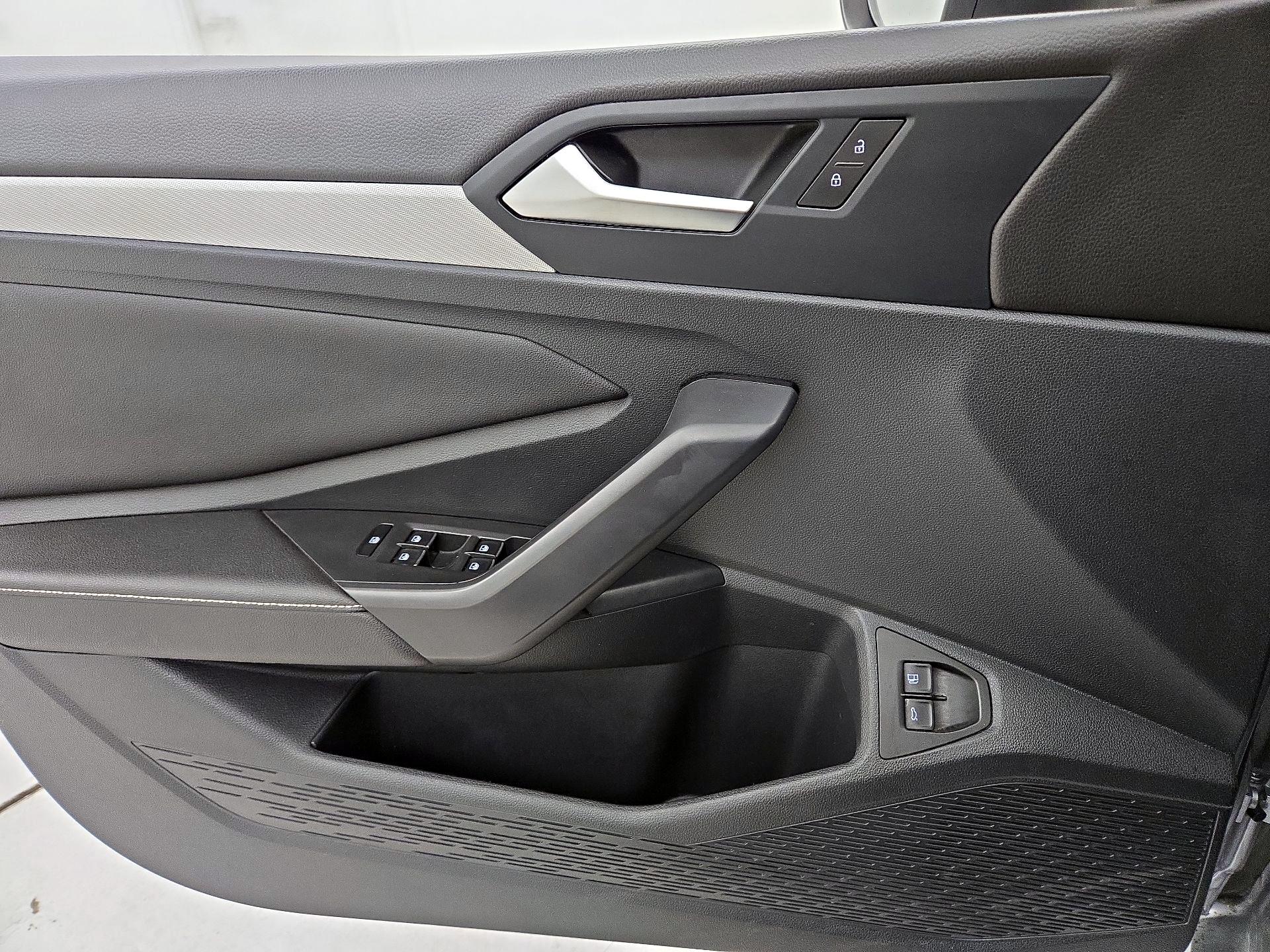 Thumbnail: 2024 Volkswagen Jetta - 12