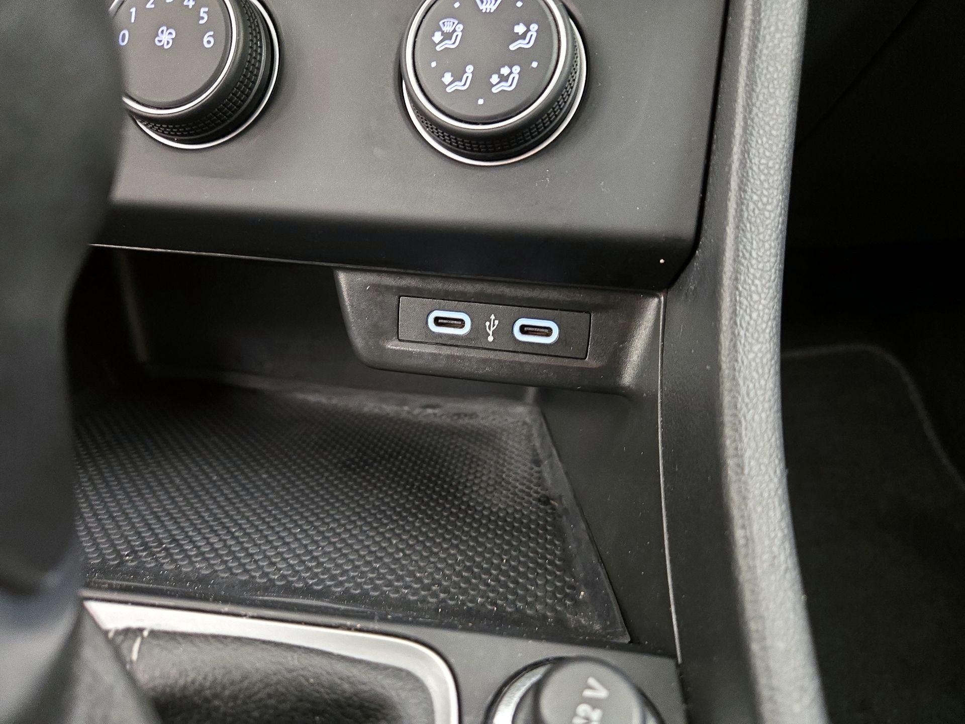 Thumbnail: 2024 Volkswagen Jetta - 18