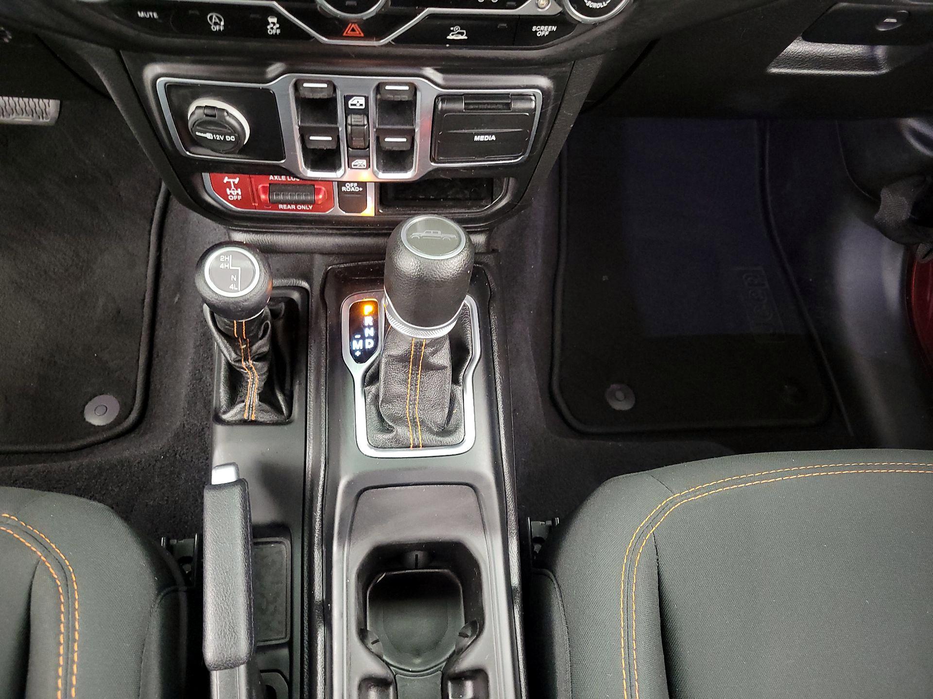 Thumbnail: 2021 Jeep Gladiator - 17