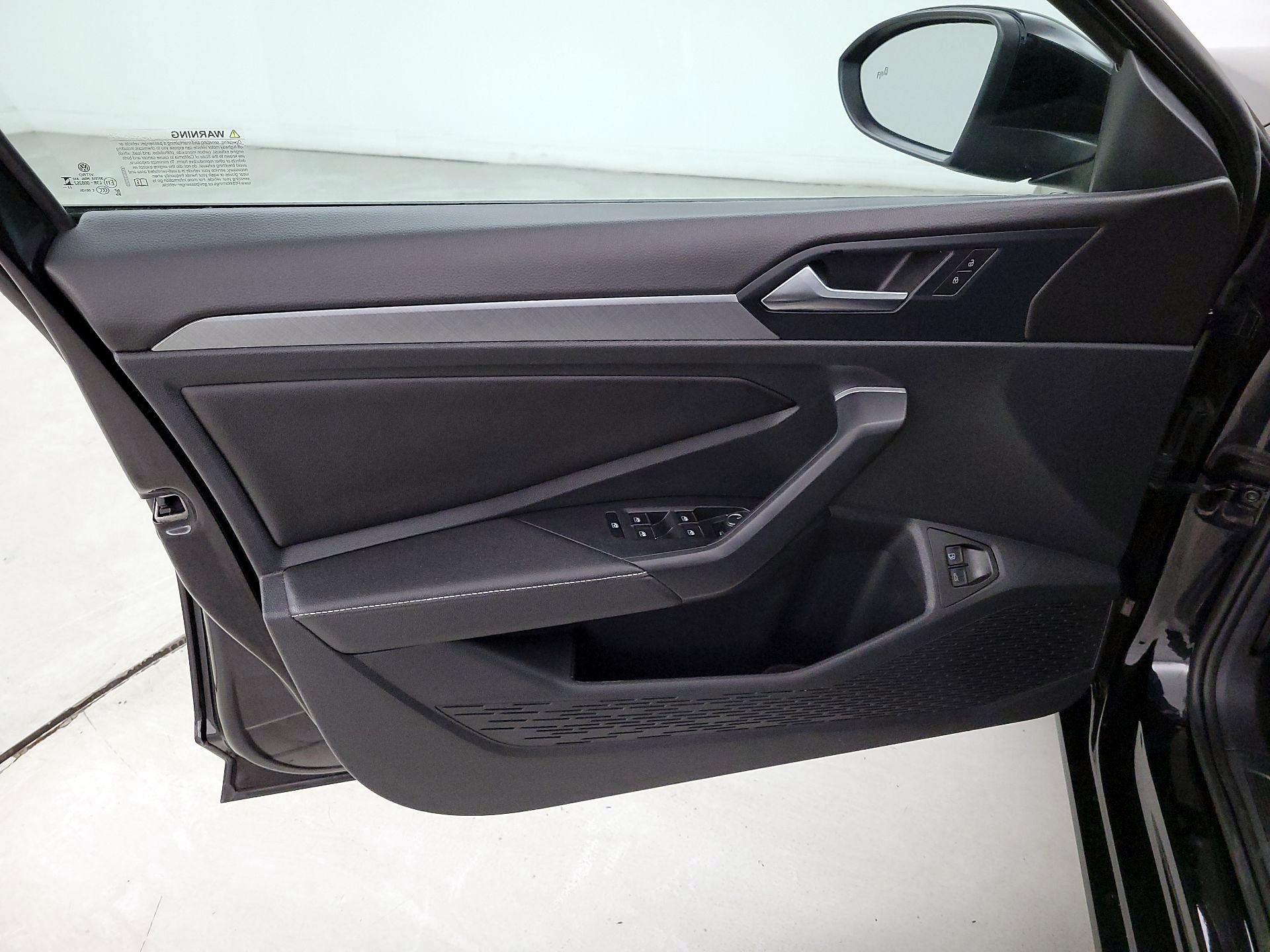 Thumbnail: 2024 Volkswagen Jetta - 12