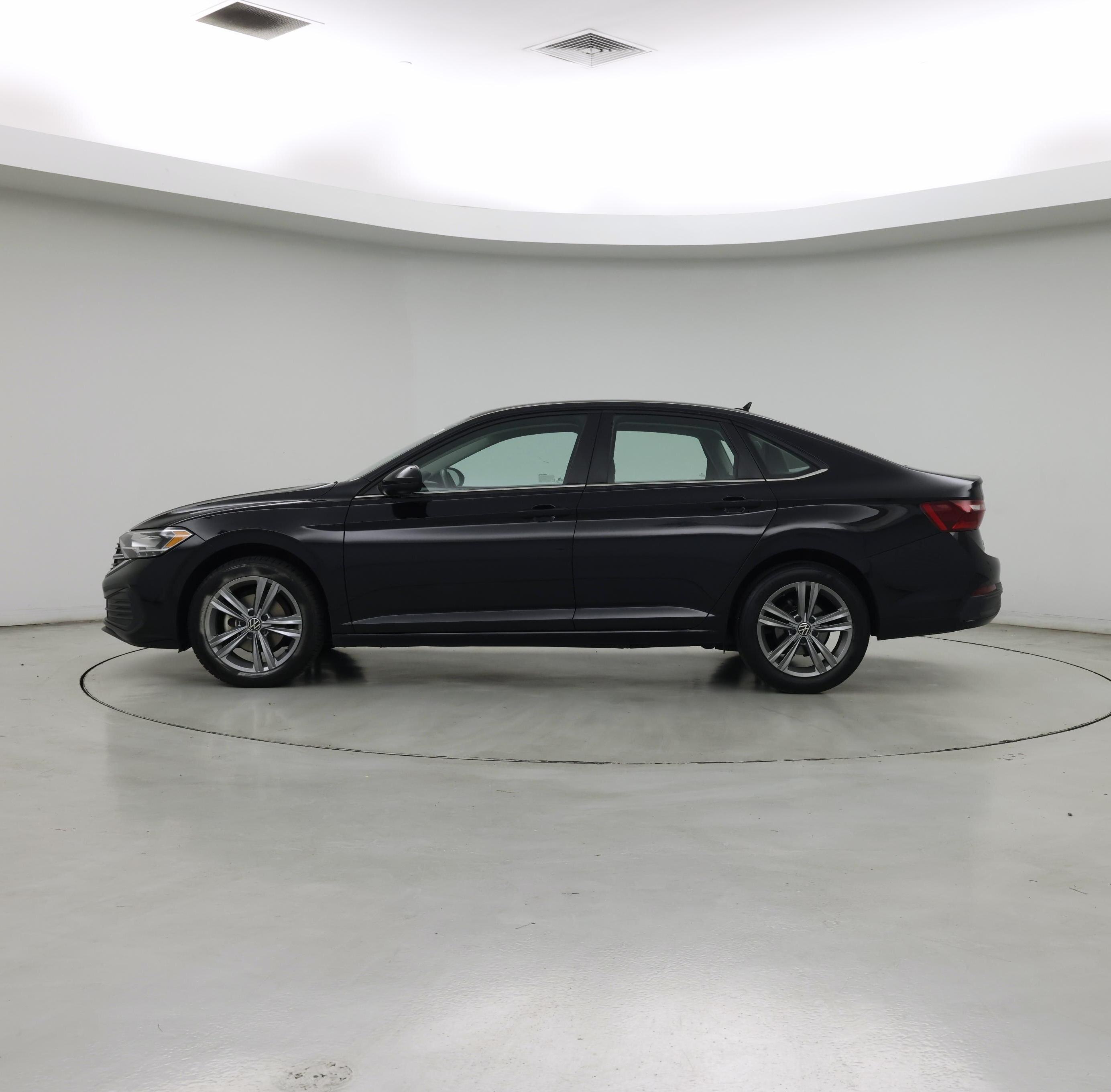 Thumbnail: 2024 Volkswagen Jetta - 3