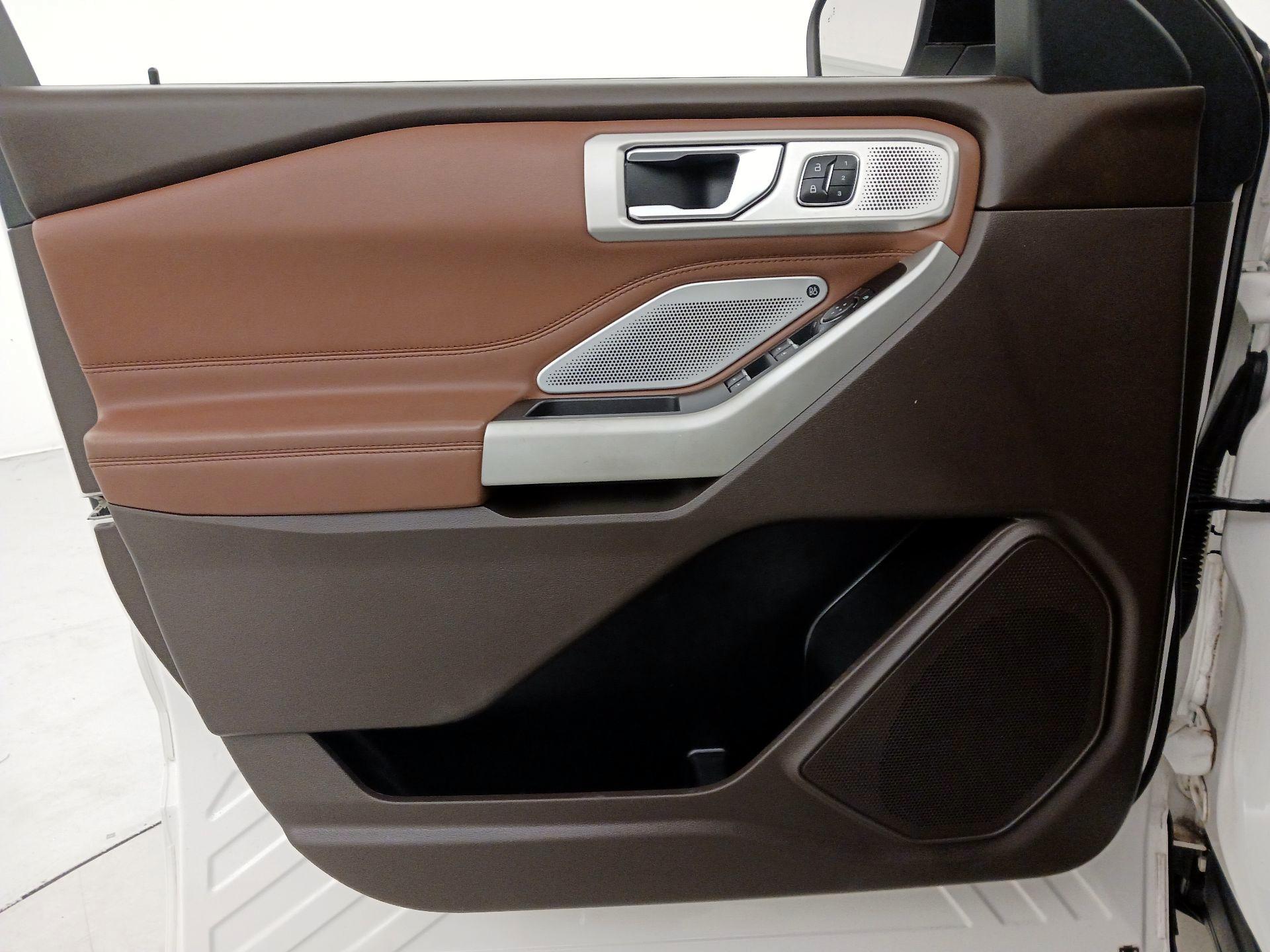 Thumbnail: 2022 Ford Explorer - 12