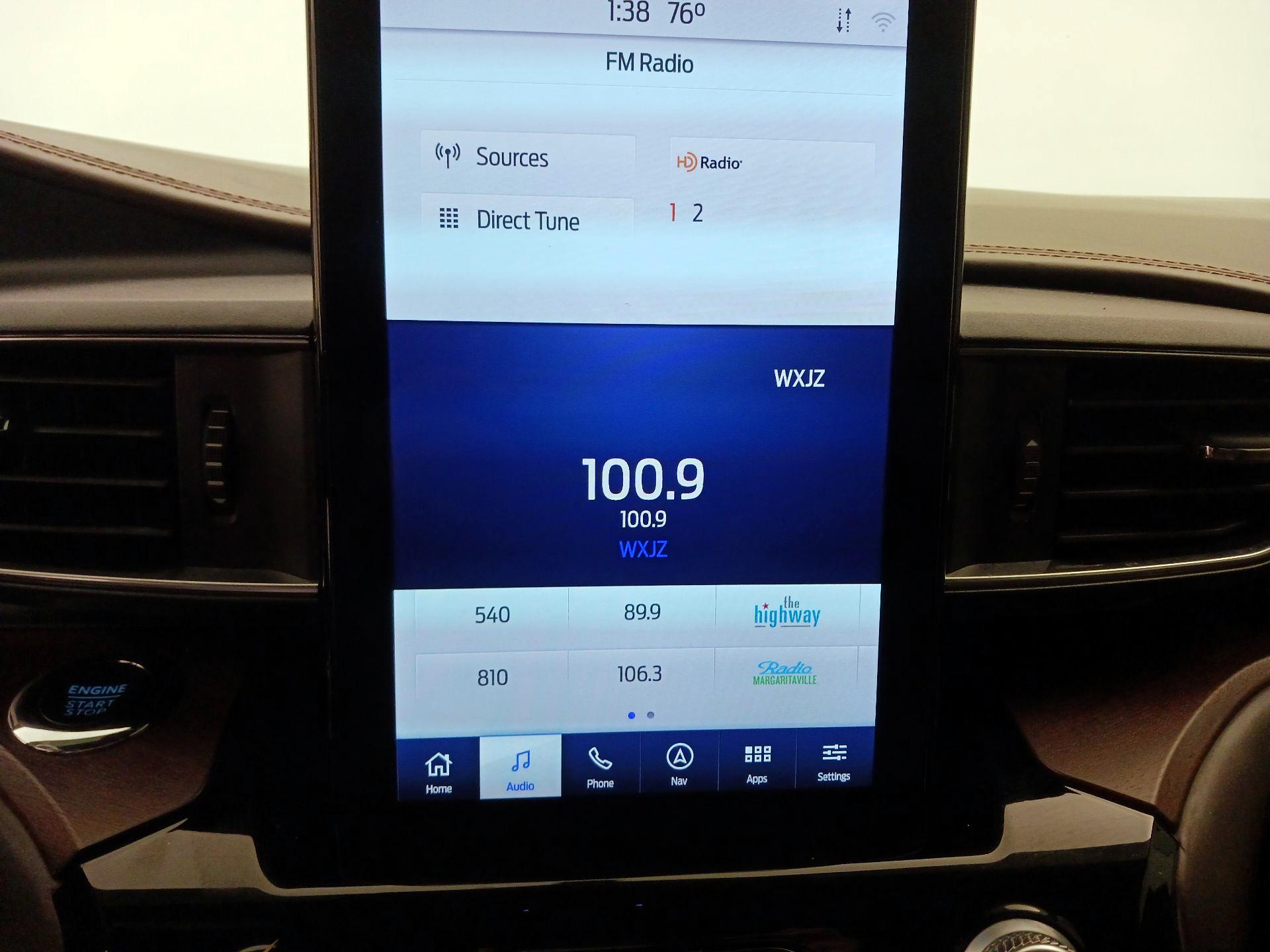 Thumbnail: 2022 Ford Explorer - 16