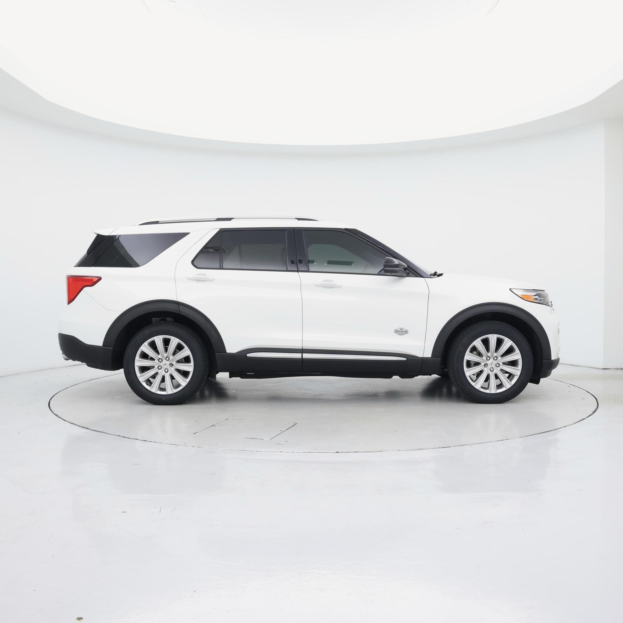 Thumbnail: 2022 Ford Explorer - 7