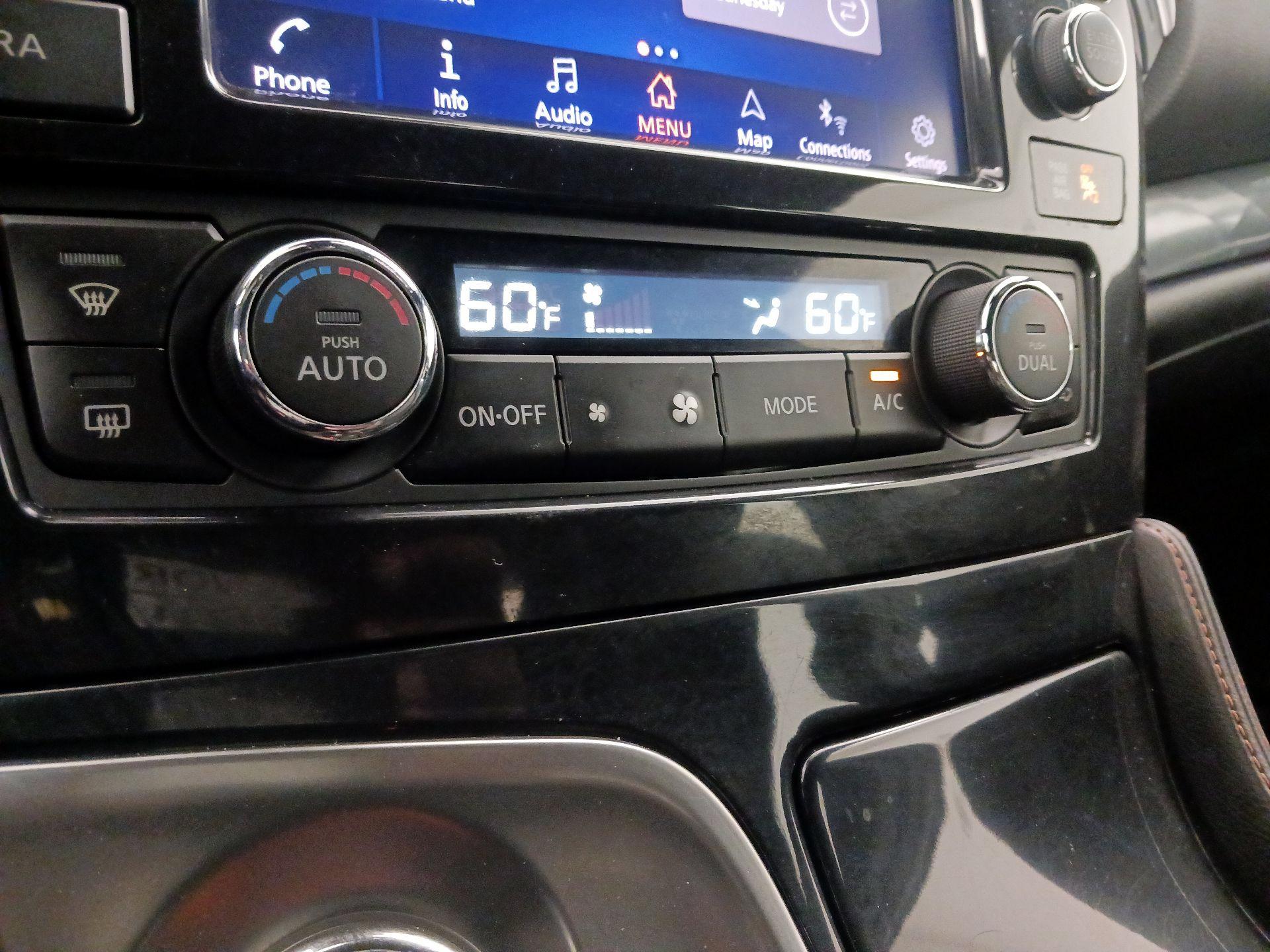 Thumbnail: 2020 Nissan Maxima - 17