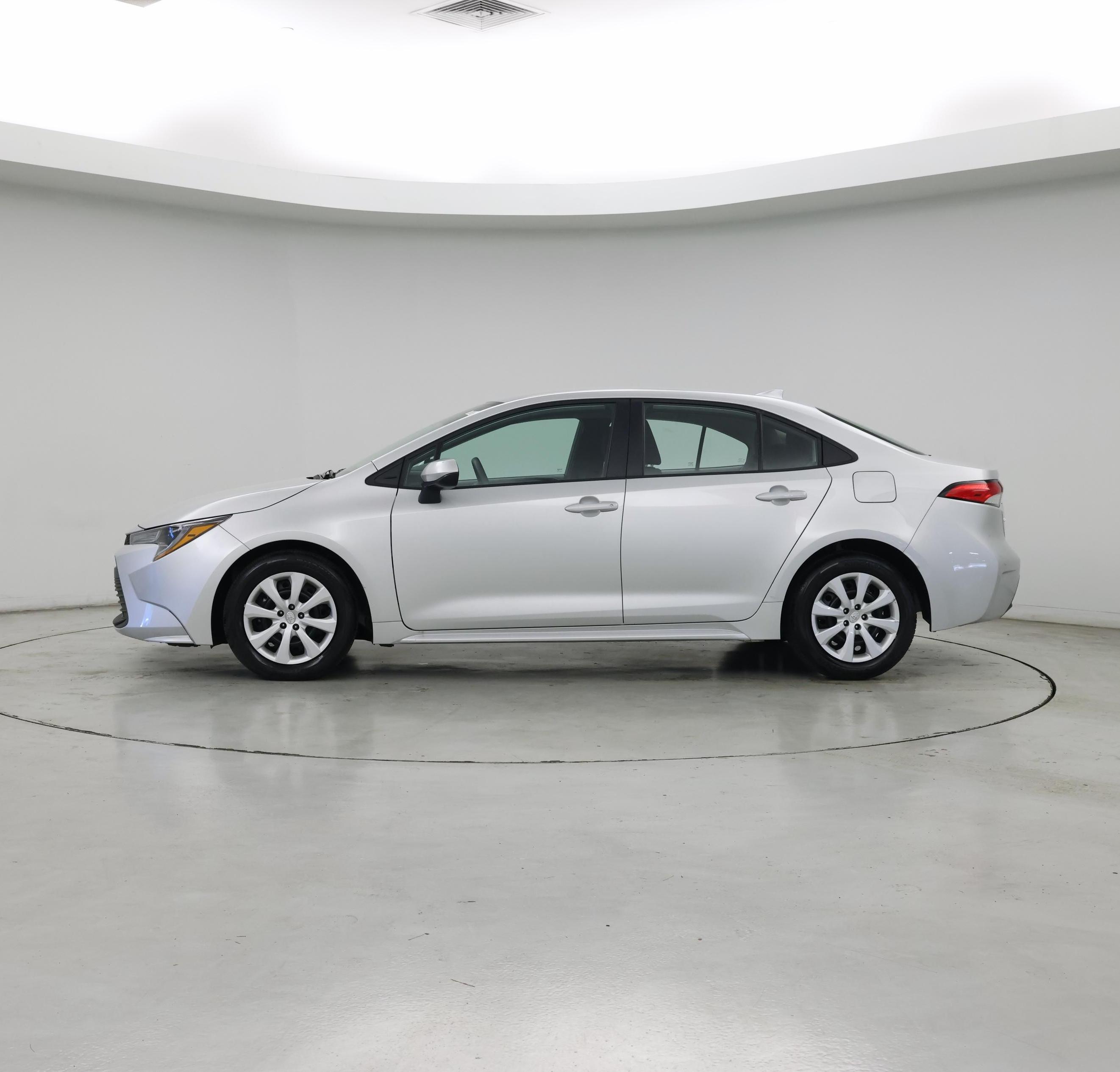 Thumbnail: 2025 Toyota Corolla - 3