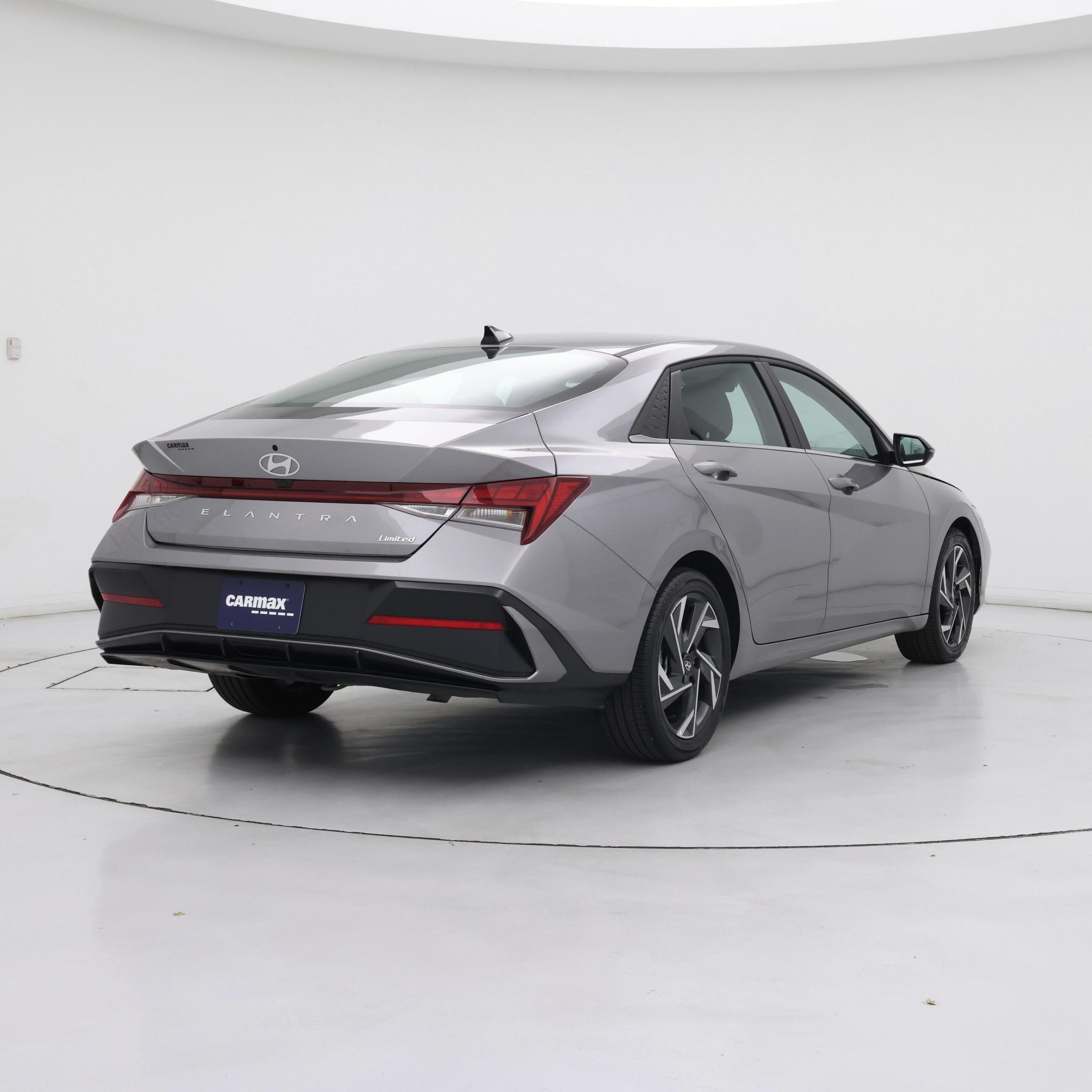 Thumbnail: 2025 Hyundai Elantra - 8