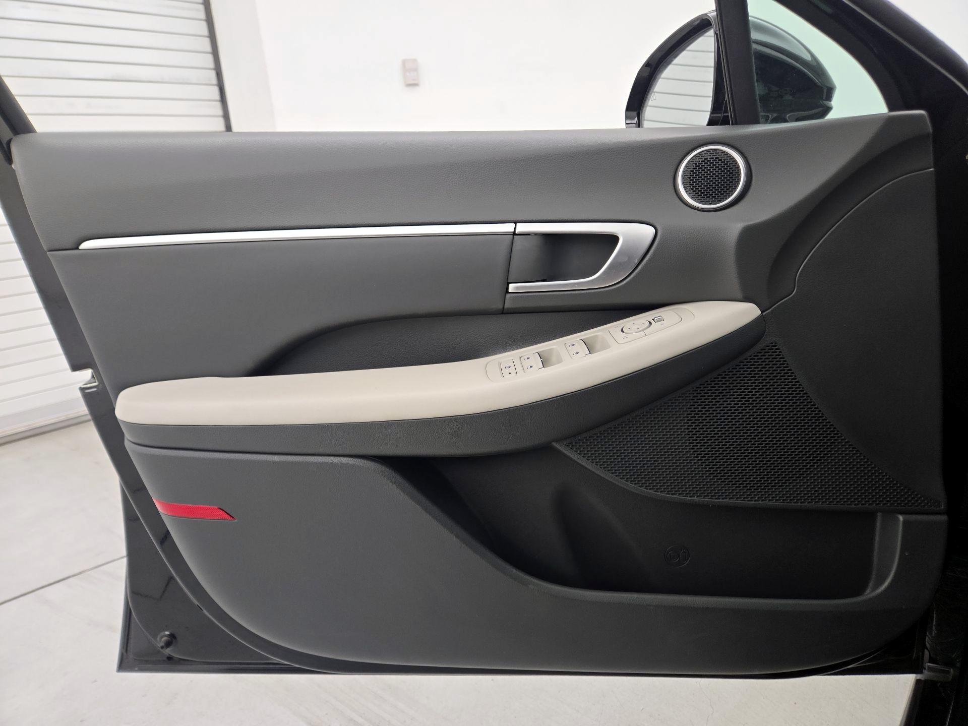 Thumbnail: 2025 Hyundai Sonata - 12