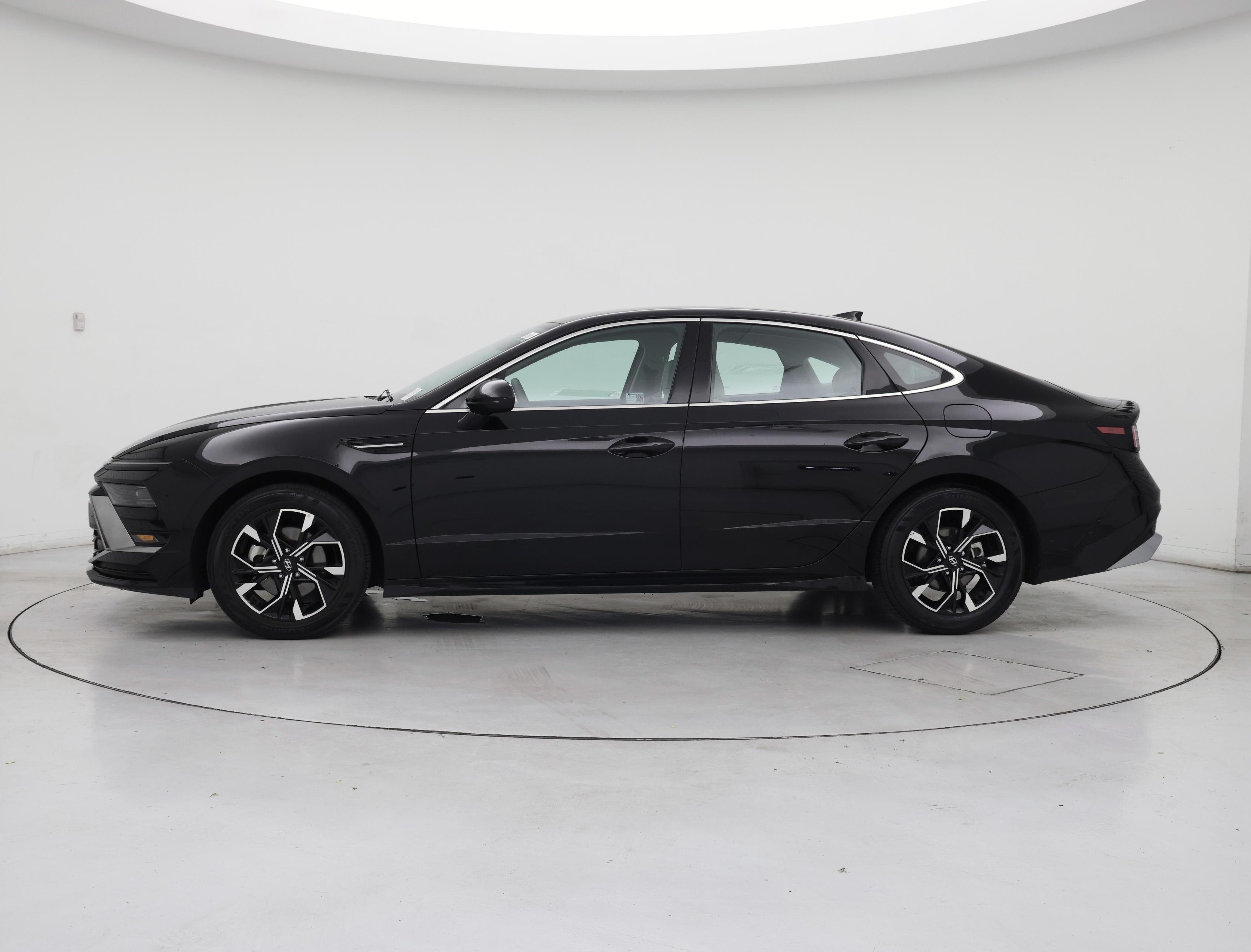 Thumbnail: 2025 Hyundai Sonata - 3