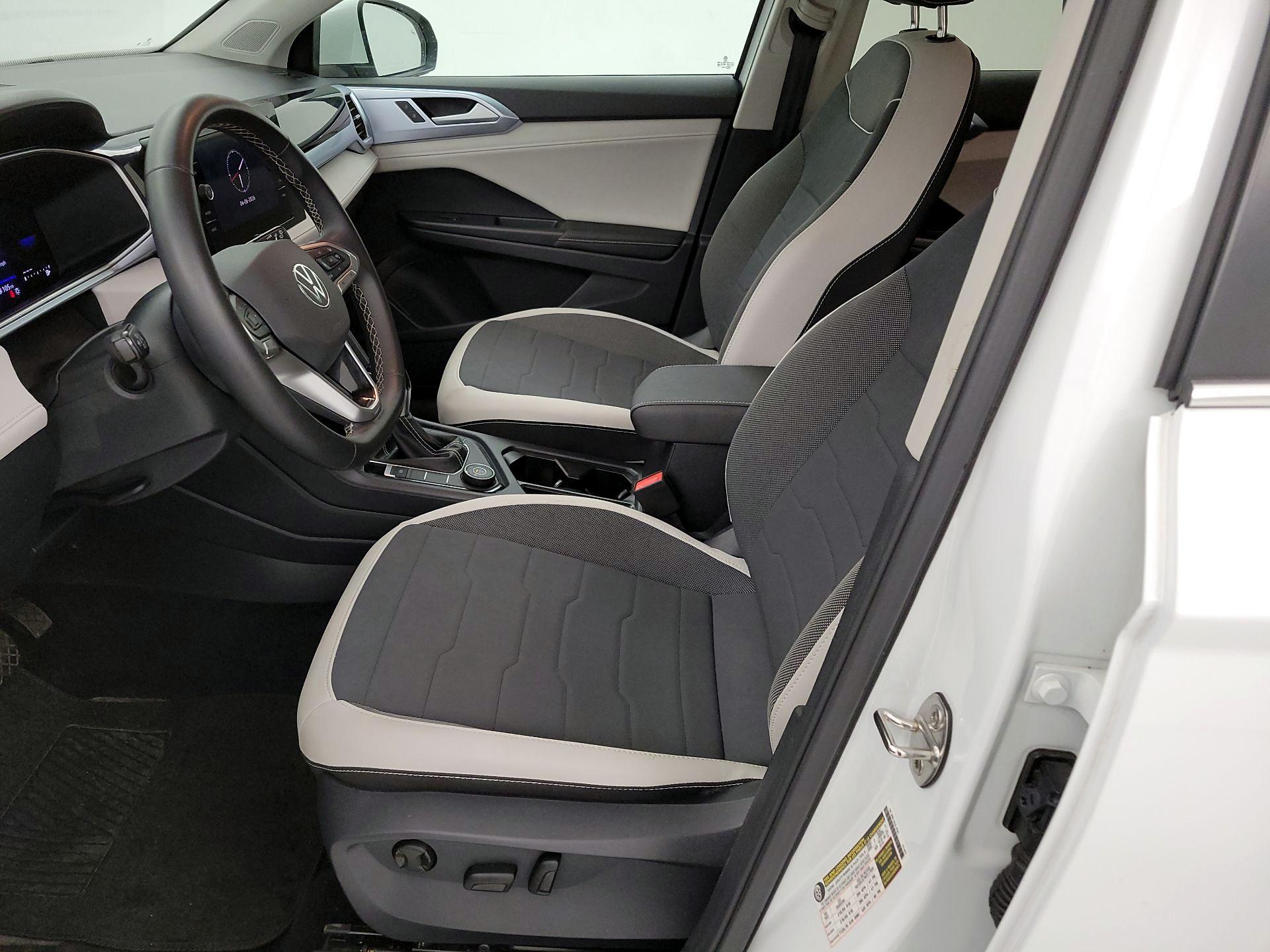 Thumbnail: 2025 Volkswagen Taos - 11