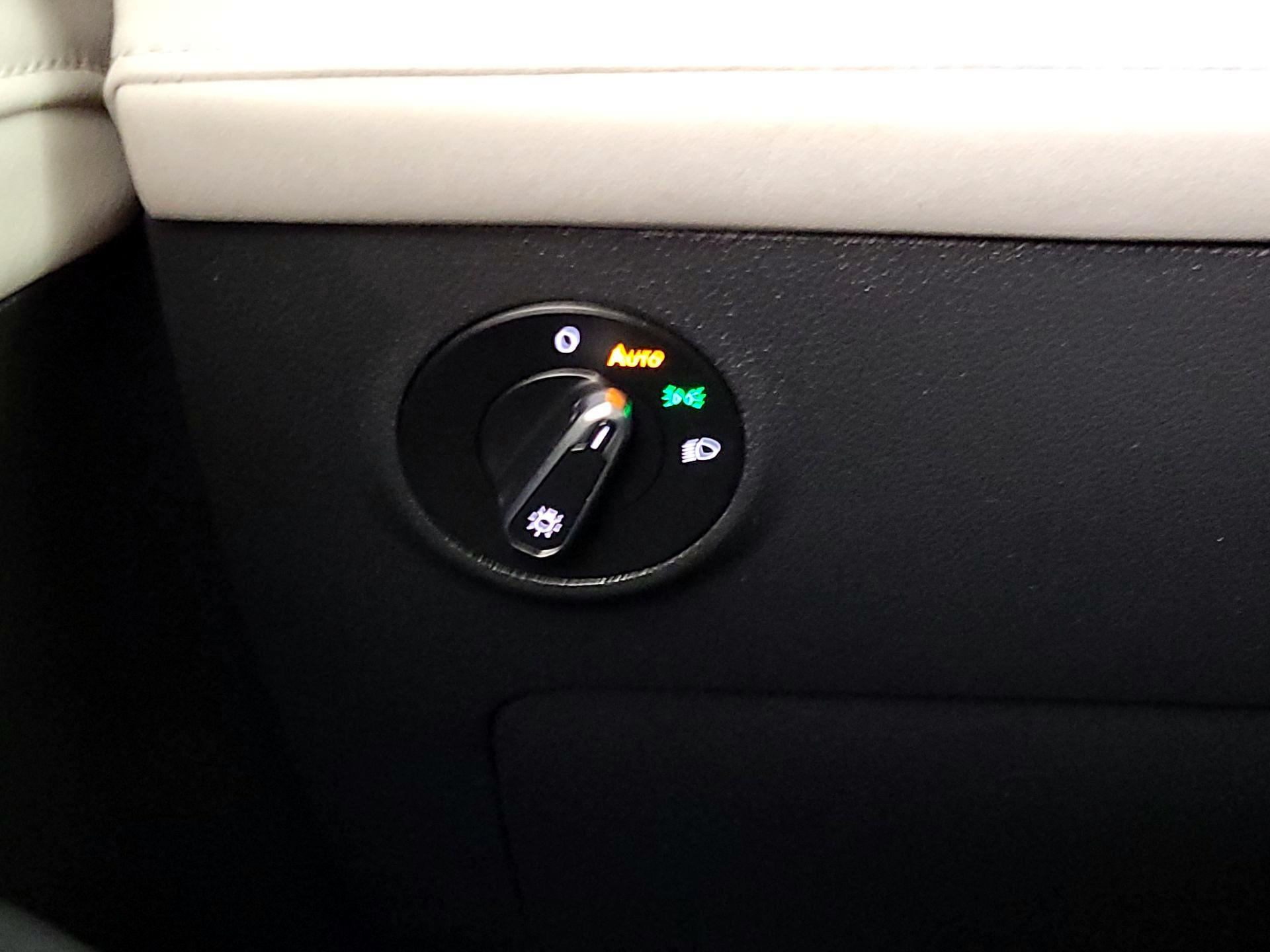 Thumbnail: 2025 Volkswagen Taos - 13