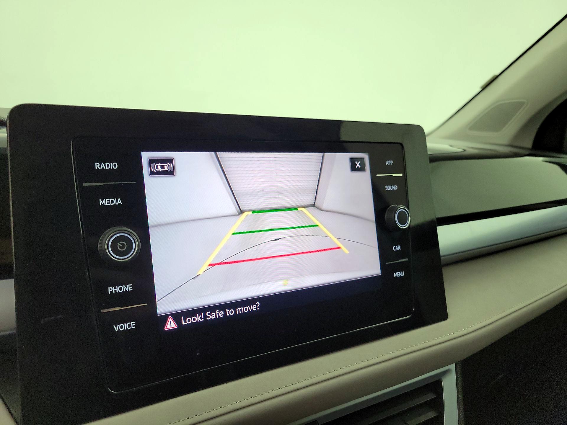 Thumbnail: 2025 Volkswagen Taos - 14