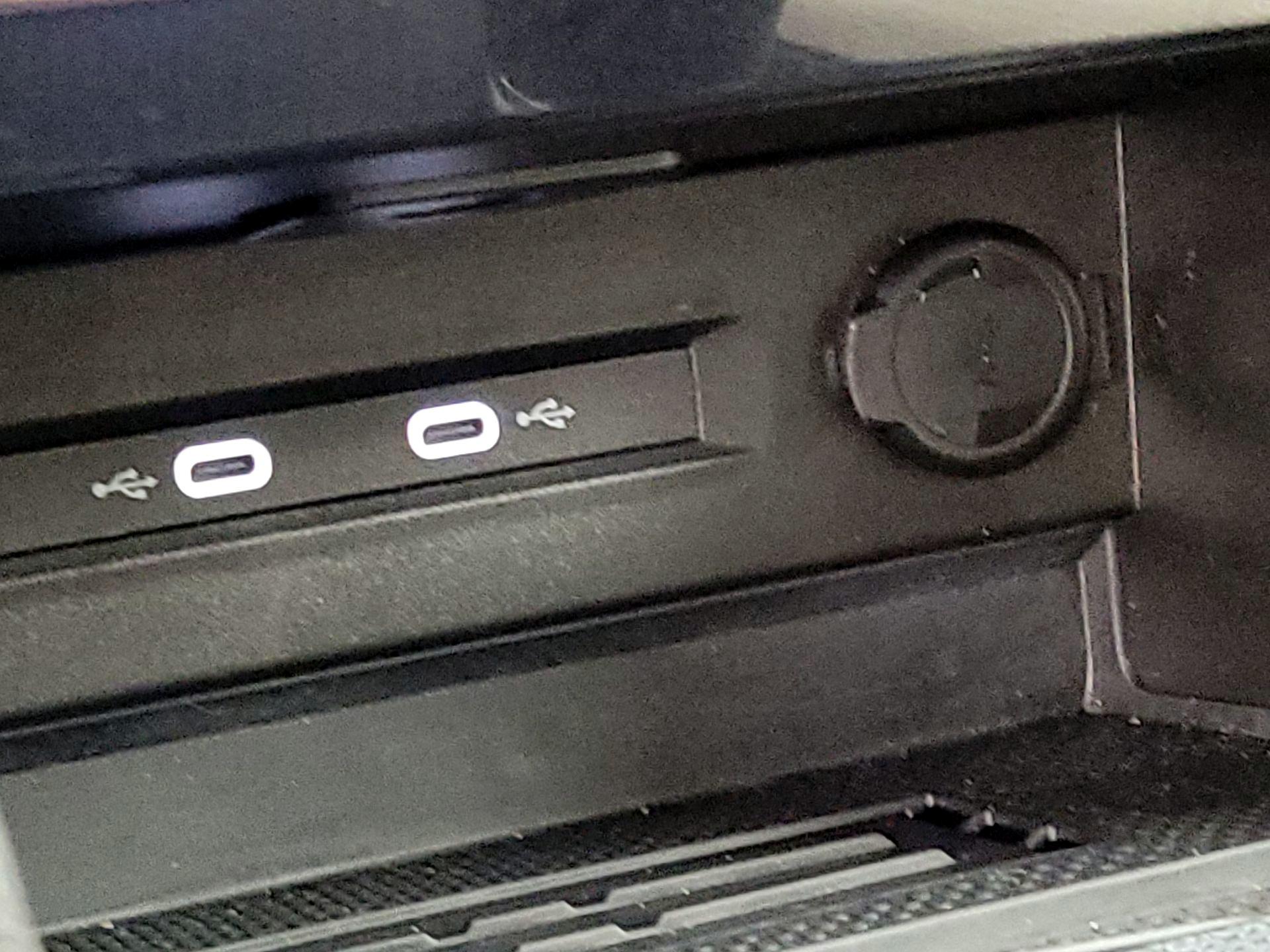 Thumbnail: 2025 Volkswagen Taos - 18